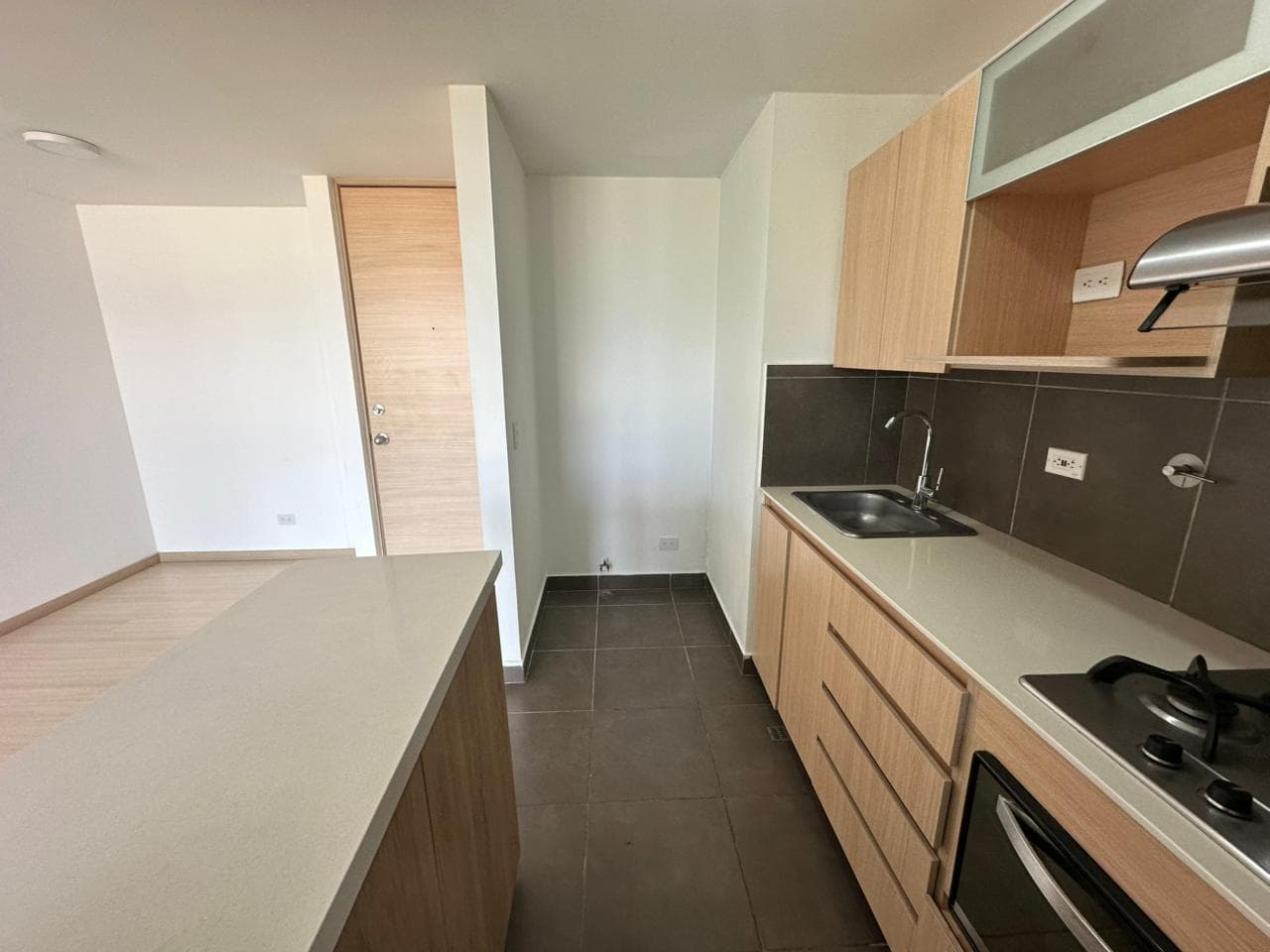 Apartamento en arriendo en El Esmeraldal, Envigado — foto 2 de 13