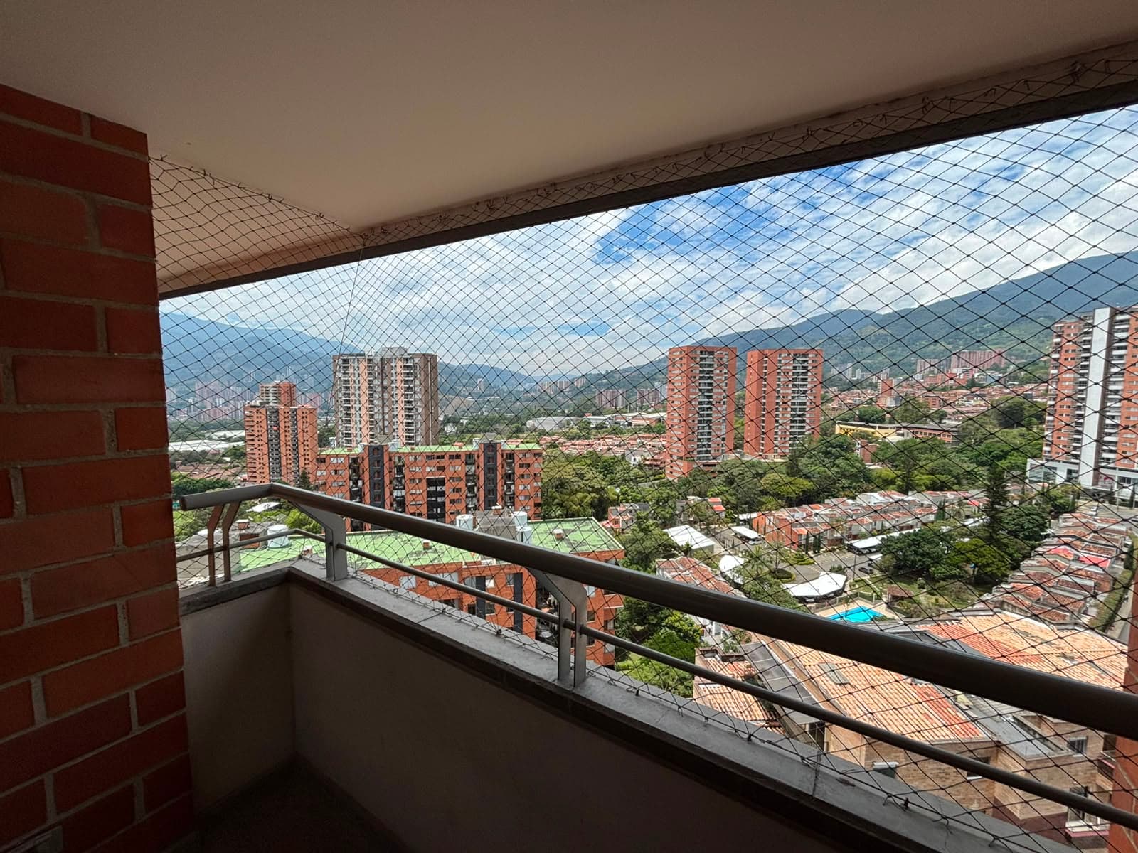 Apartamento en arriendo en Itagui — foto 1 de 14