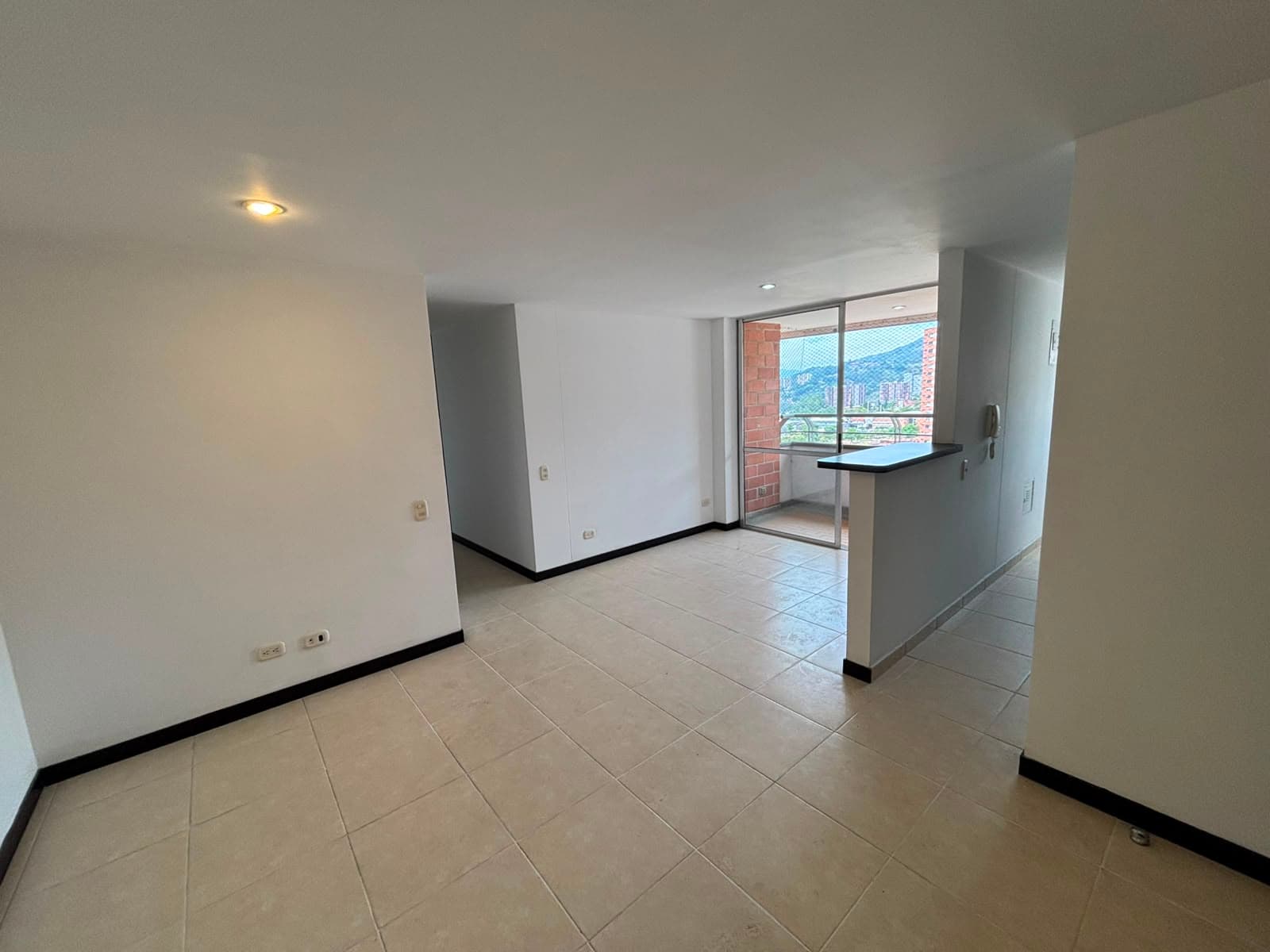 Apartamento en arriendo en Itagui — foto 4 de 14