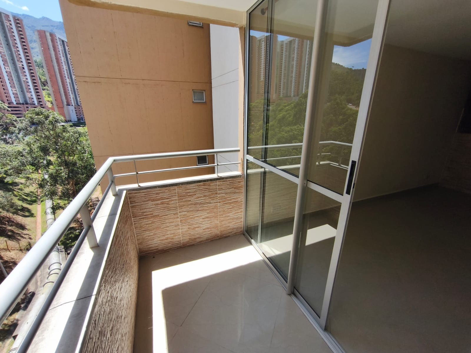 Apartamento en arriendo en Niquia, Bello — foto 1 de 20