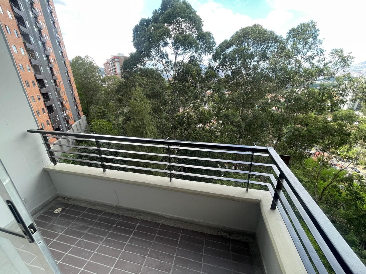 Apartamento en arriendo en Rodeo Alto, Belen, Medellín — foto 5 de 16