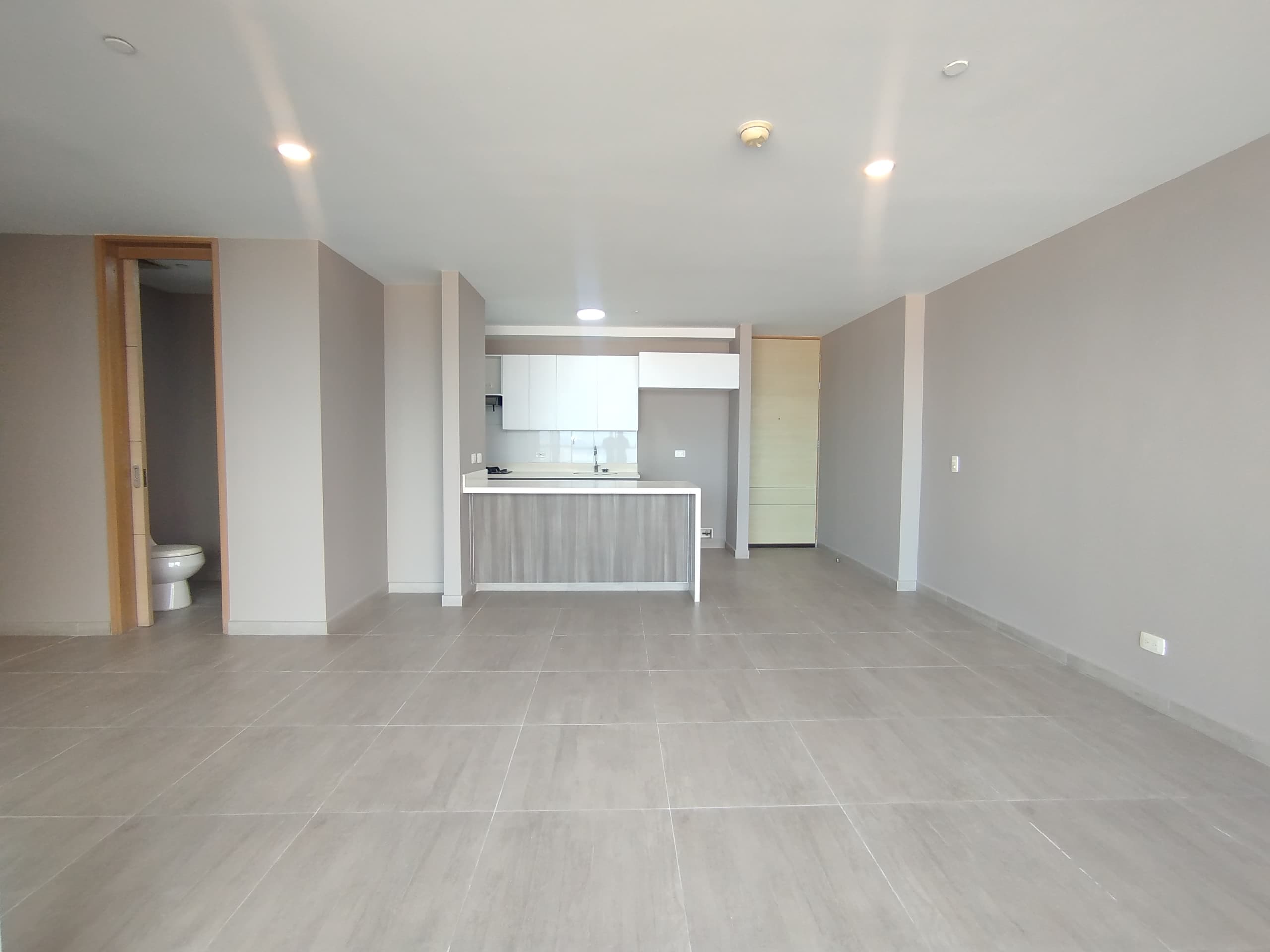 Apartamento en arriendo en La Calera, Poblado, Medellín — foto 4 de 20
