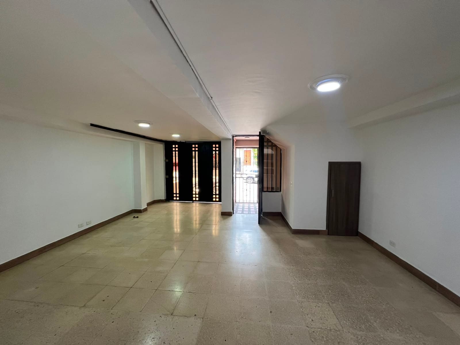 Casa Vivienda en arriendo en La Floresta, La America, Medellín — foto 3 de 19