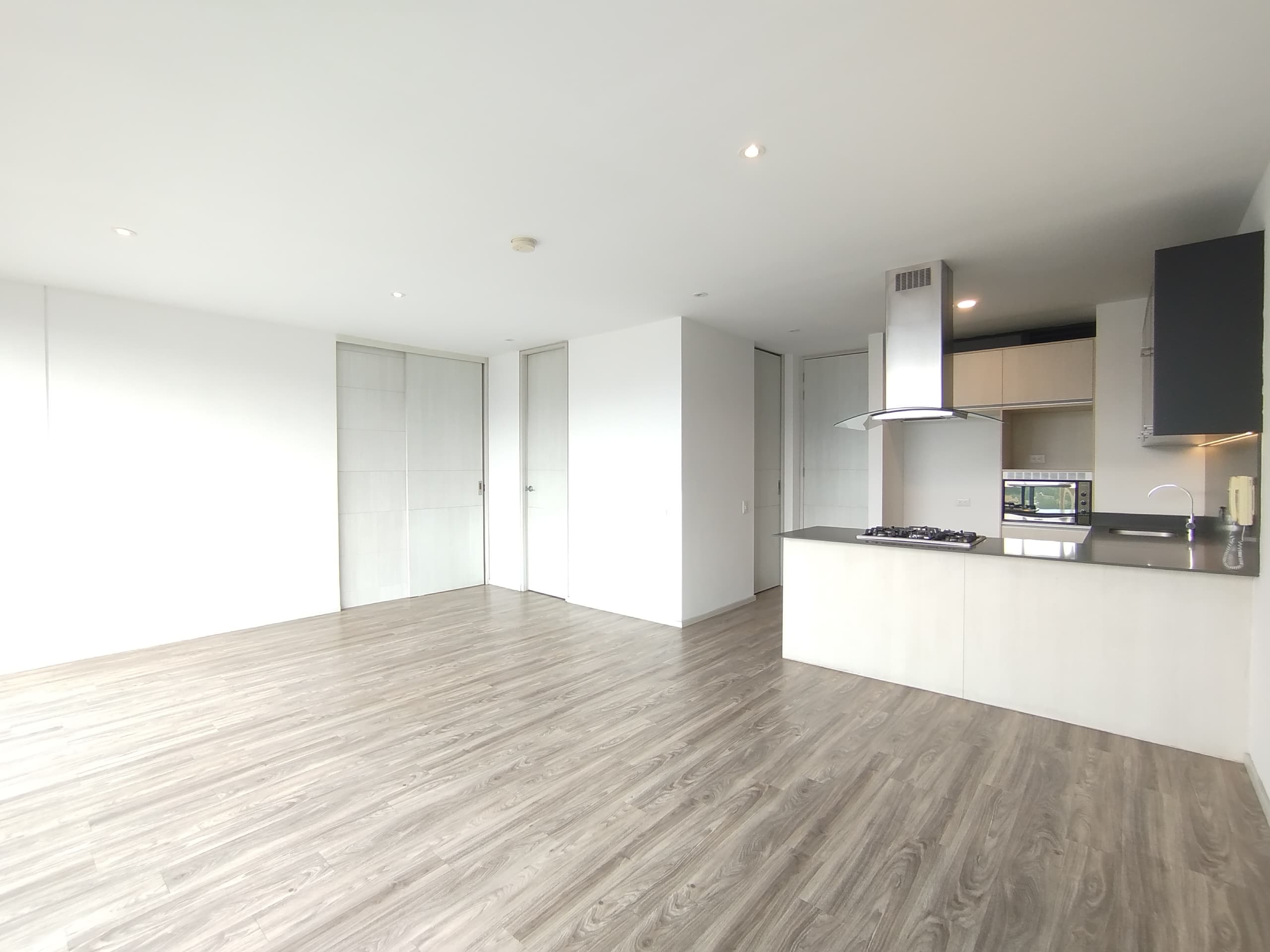 Apartamento en arriendo en La Aguacatala, Poblado, Medellín — foto 5 de 20