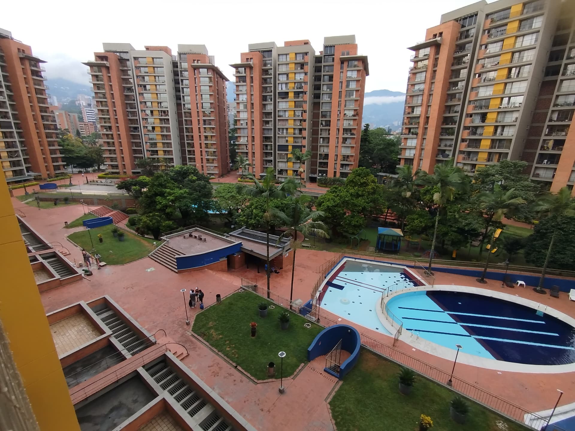 Apartamento en arriendo en Envigado — foto 1 de 20