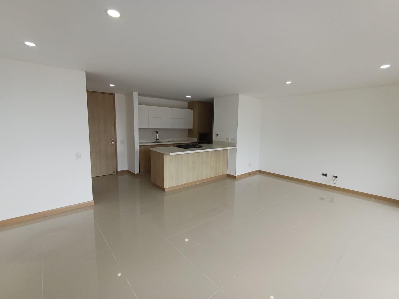 Apartamento en arriendo en El Esmeraldal, Envigado — foto 4 de 20