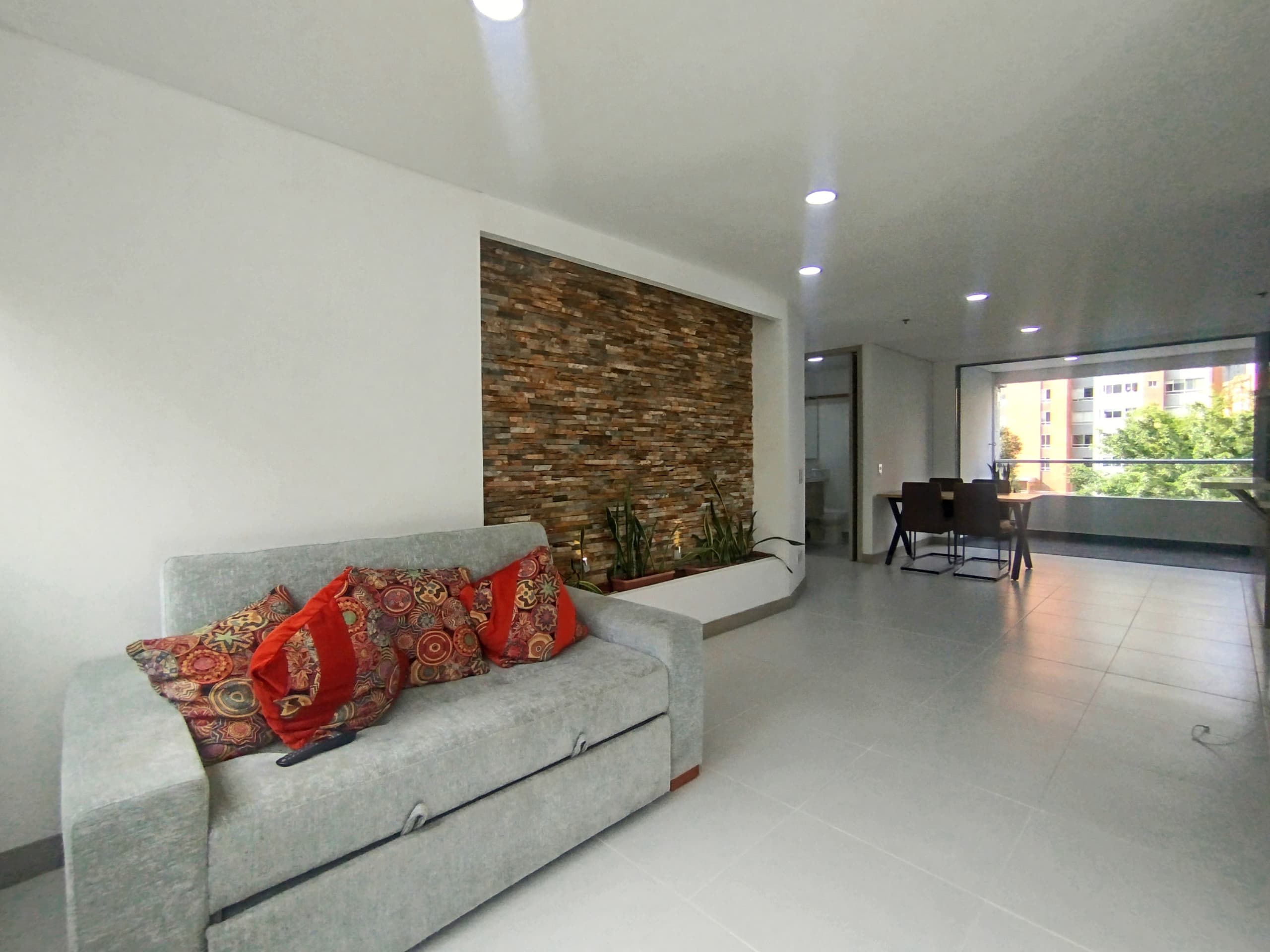 Apartamento en arriendo en Castropol, Poblado, Medellín — foto 3 de 20