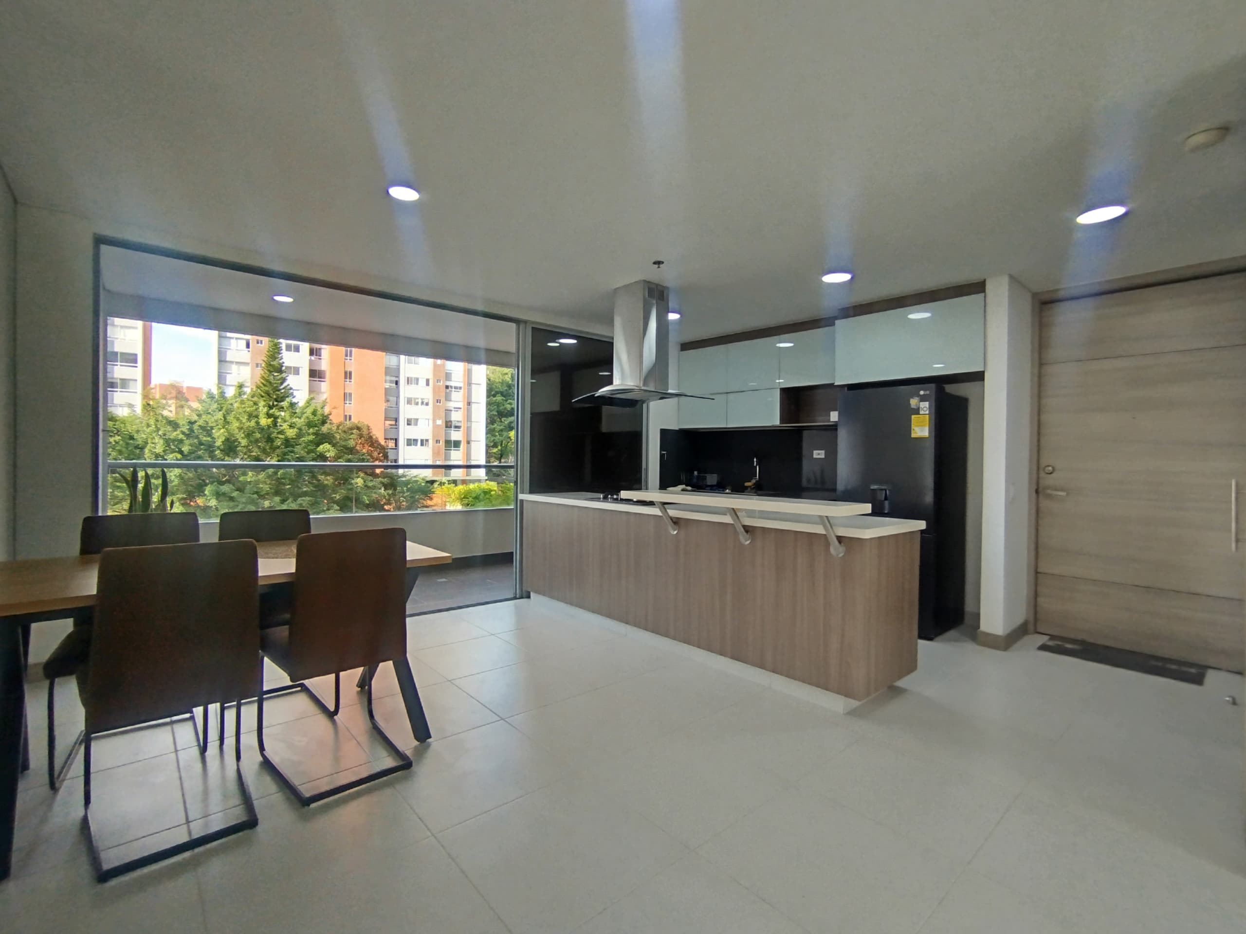 Apartamento en arriendo en Castropol, Poblado, Medellín — foto 5 de 20
