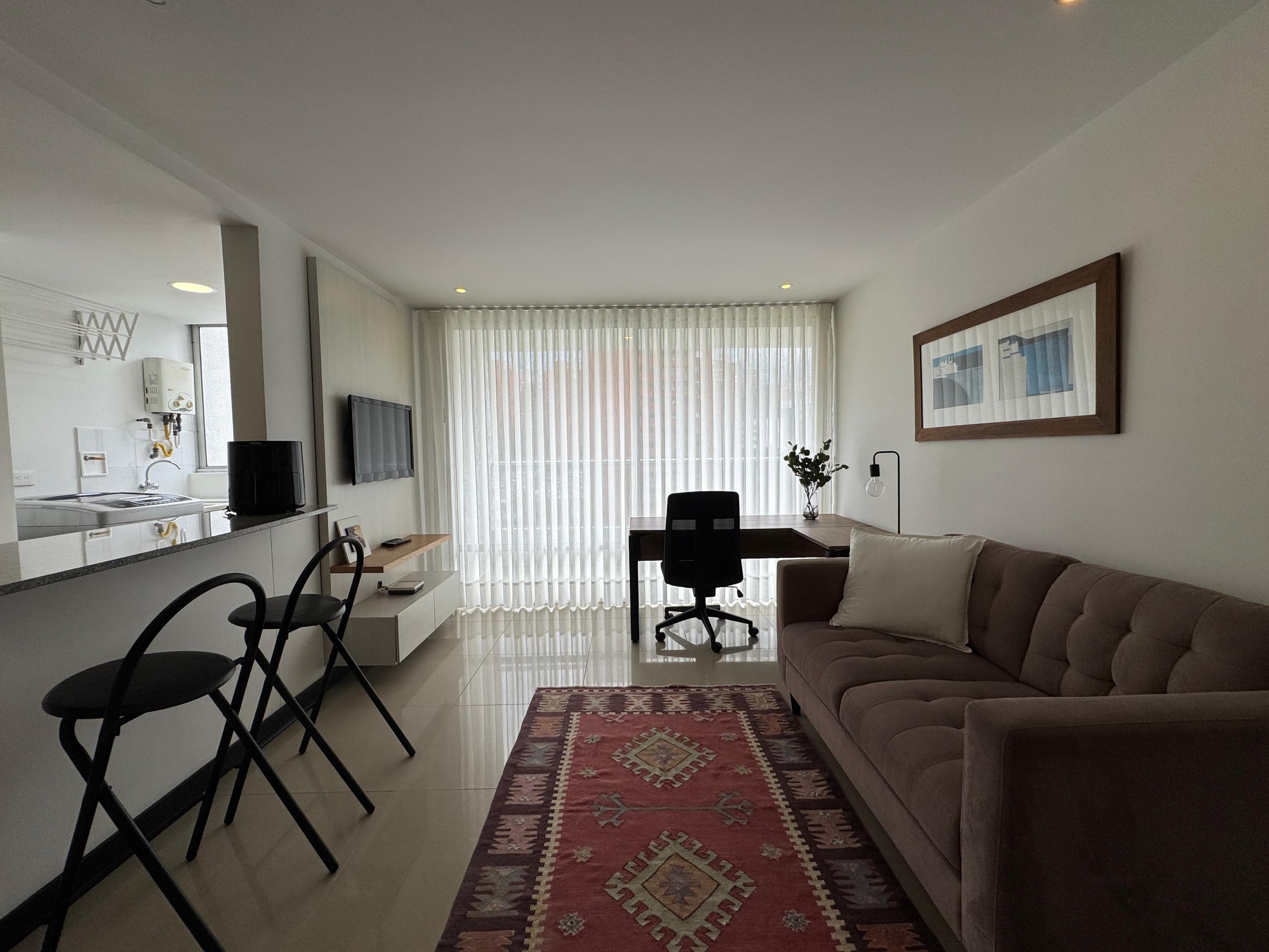 Apartamento en arriendo en Los Balsos, Poblado, Medellín — foto 3 de 20