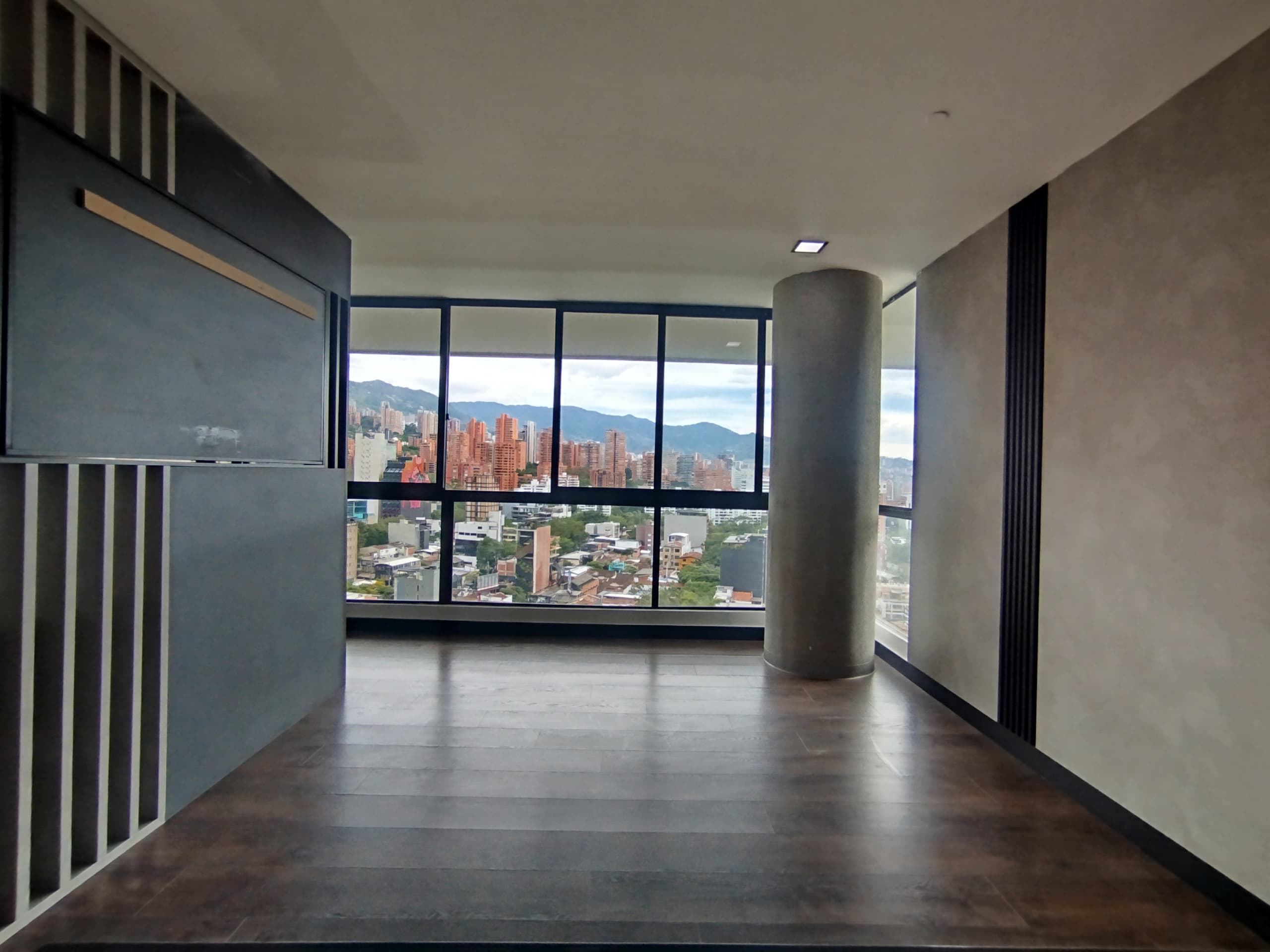 Apartamento en arriendo en Lalinde, Poblado, Medellín — foto 3 de 20