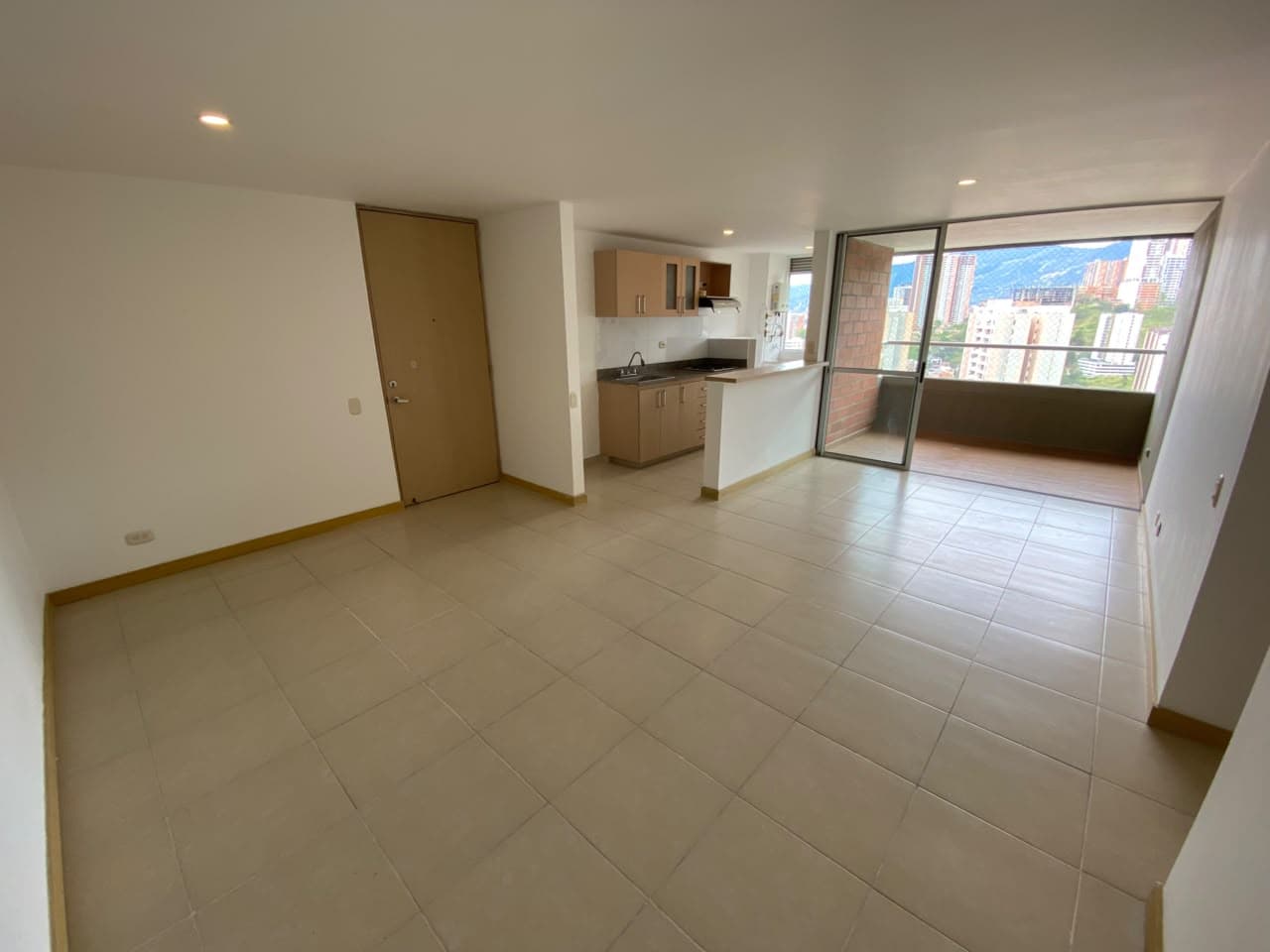 Apartamento en arriendo en Sabaneta — foto 3 de 20
