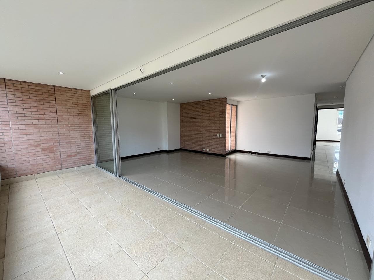 Apartamento en arriendo en Los Parra, Poblado, Medellín — foto 3 de 20