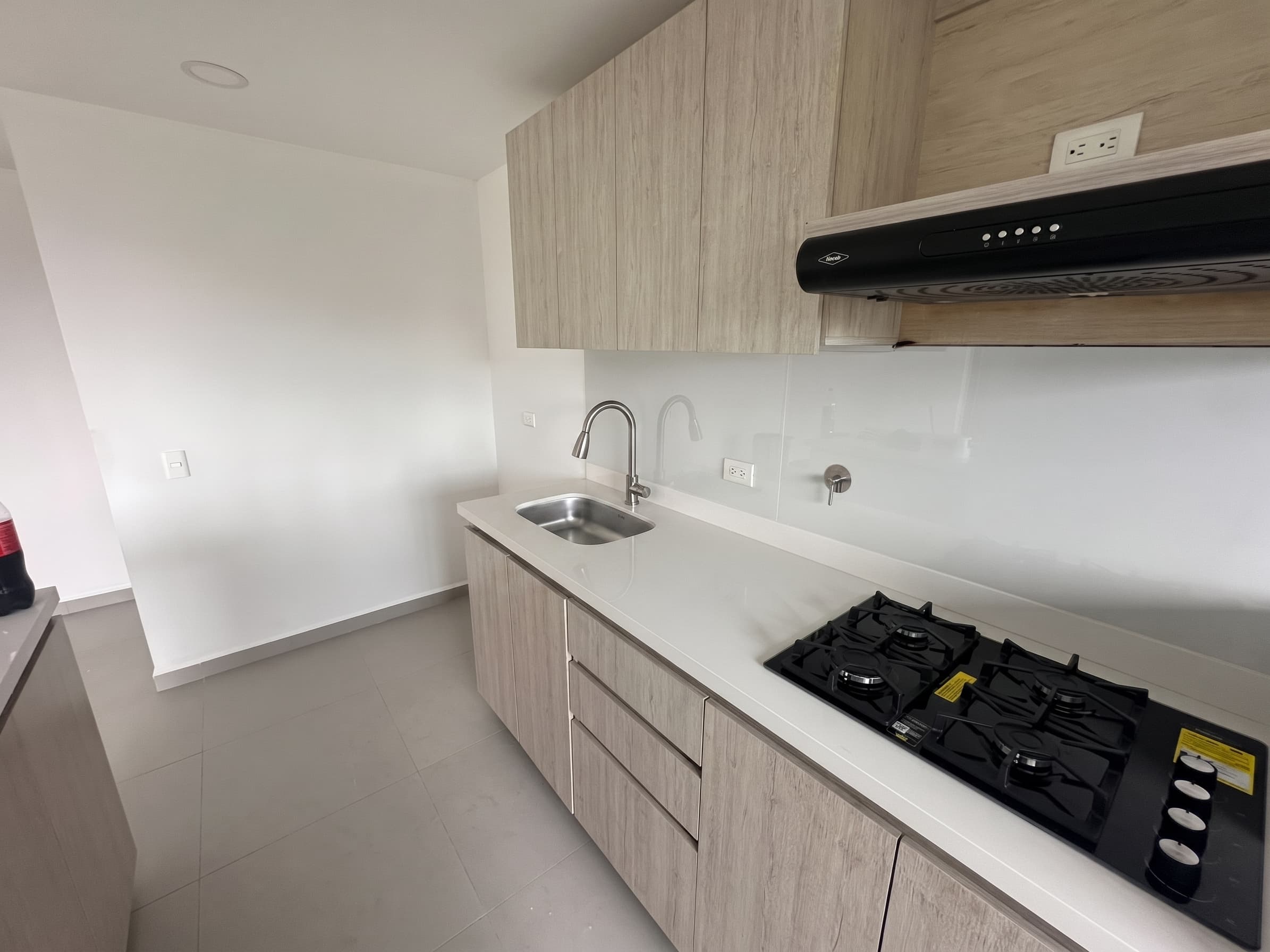 Apartamento en arriendo en El Chinguí, Envigado — foto 1 de 17