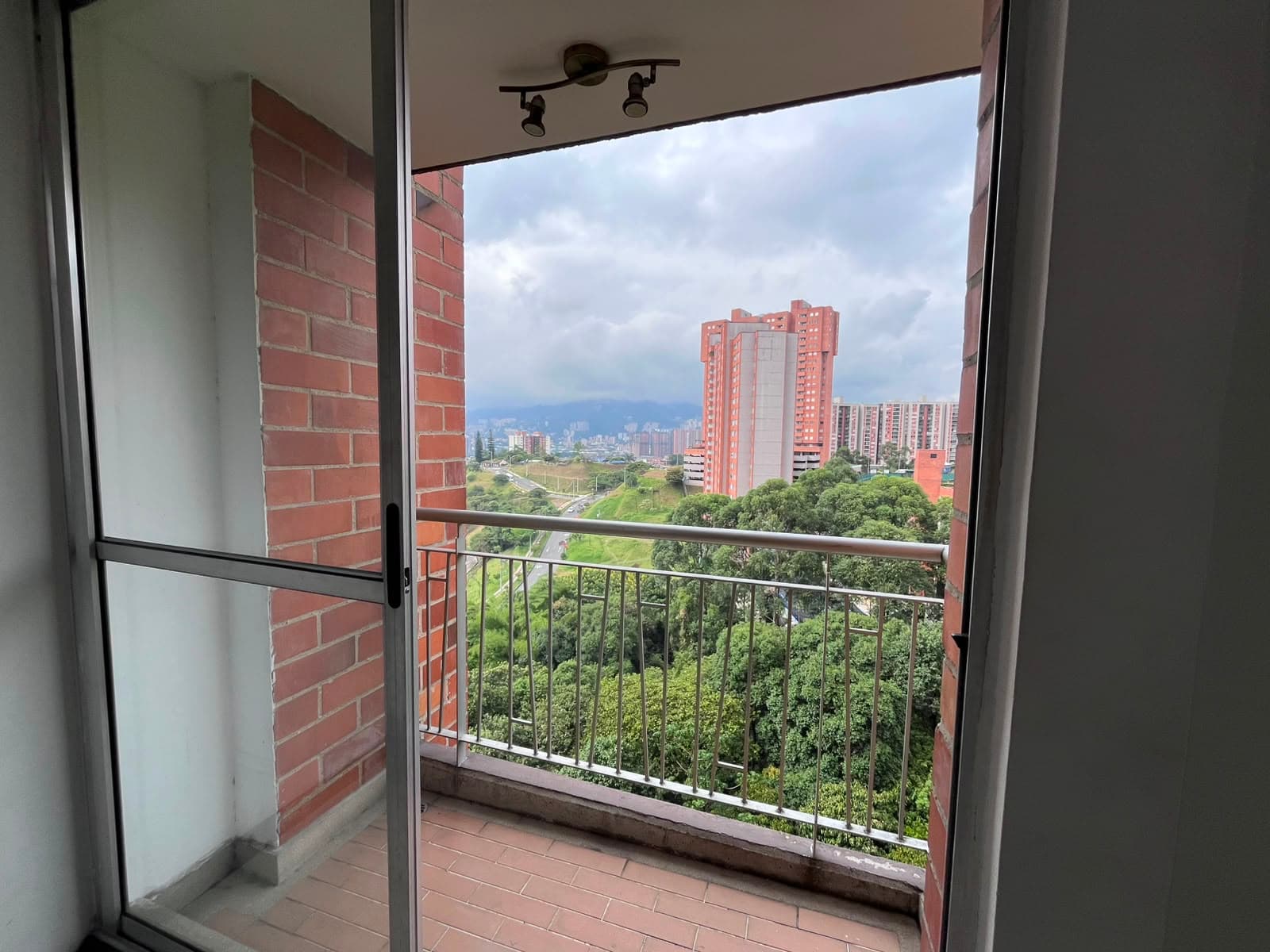 Apartamento en arriendo en Santa Maria, Itagui — foto 2 de 15
