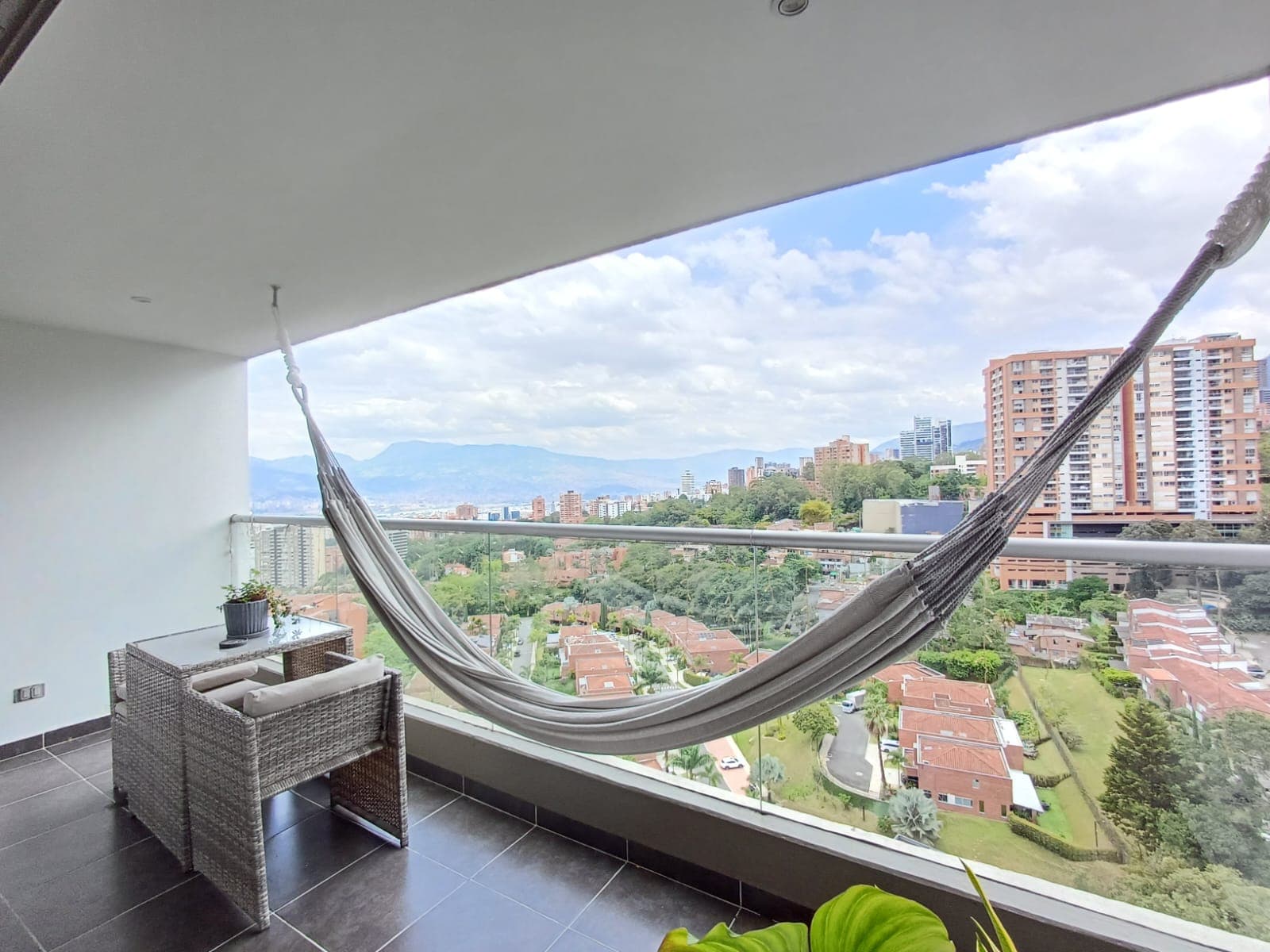 Apartamento en arriendo en El Esmeraldal, Envigado — foto 3 de 20