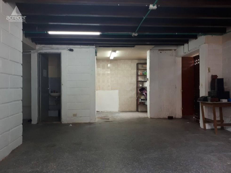 Local en arriendo en Caribe, Medellín — foto 1 de 4