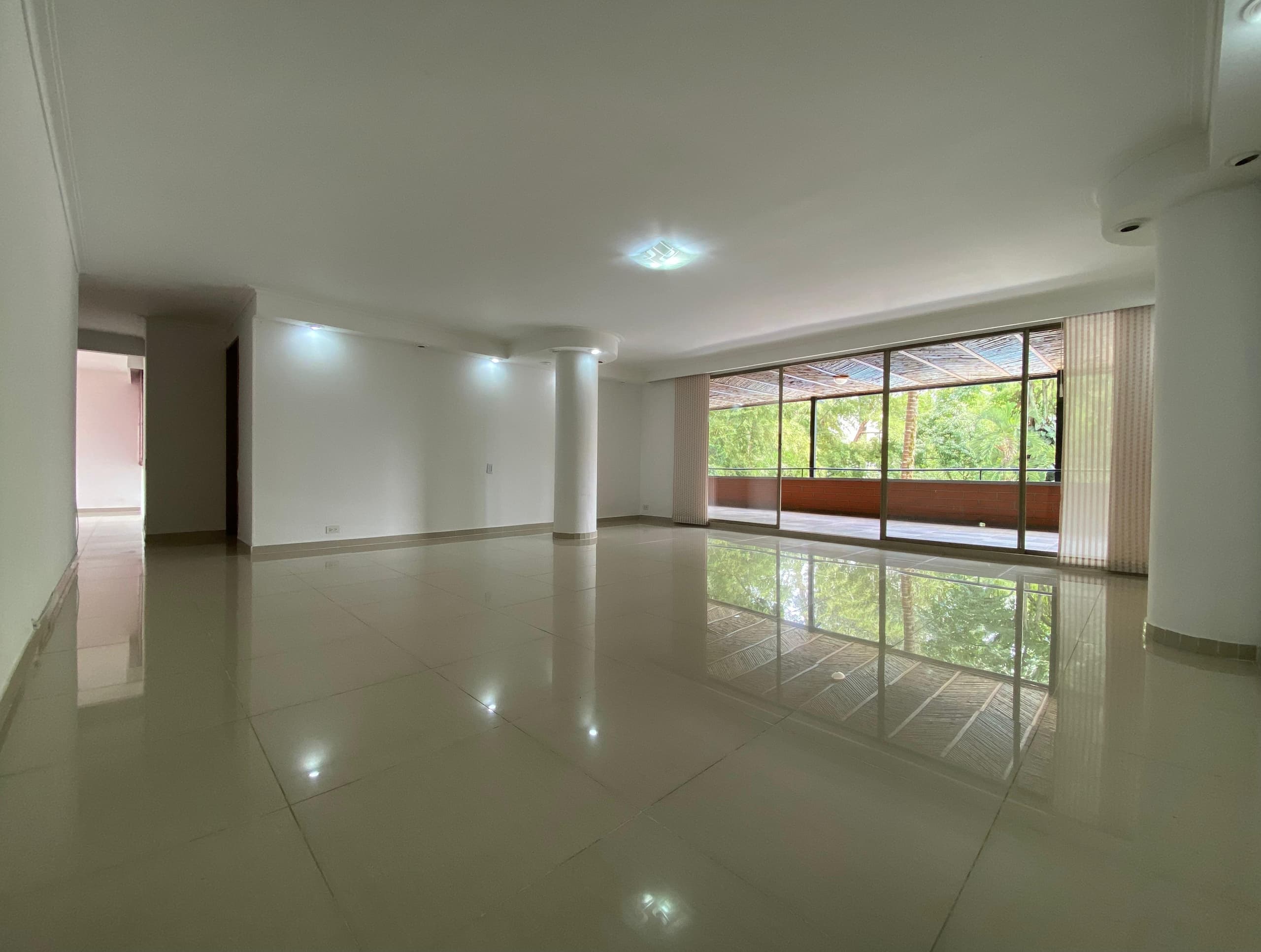 Apartamento en arriendo en Milla De Oro, Poblado, Medellín — foto 3 de 20