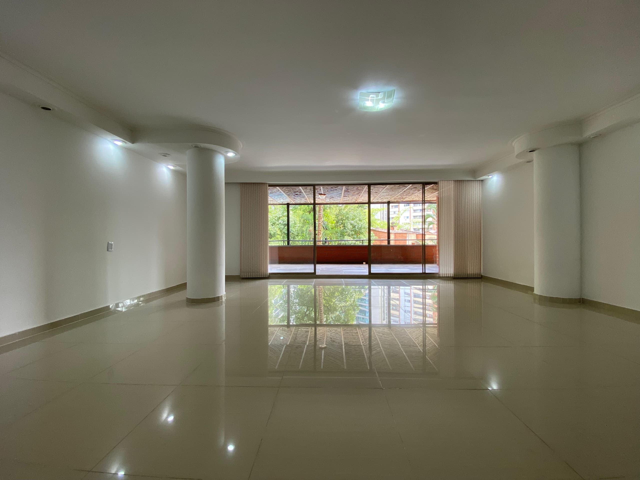 Apartamento en arriendo en Milla De Oro, Poblado, Medellín — foto 4 de 20