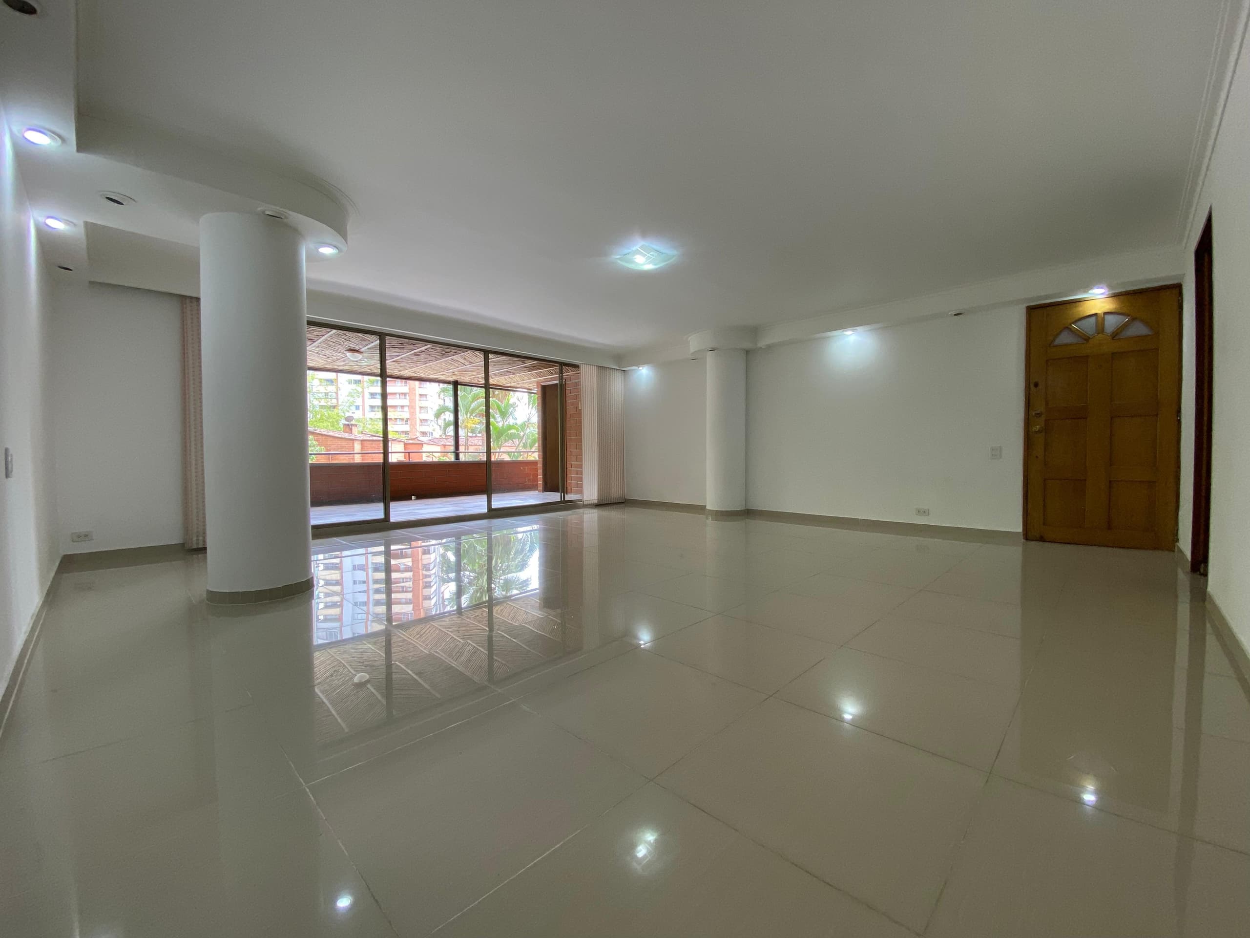 Apartamento en arriendo en Milla De Oro, Poblado, Medellín — foto 5 de 20