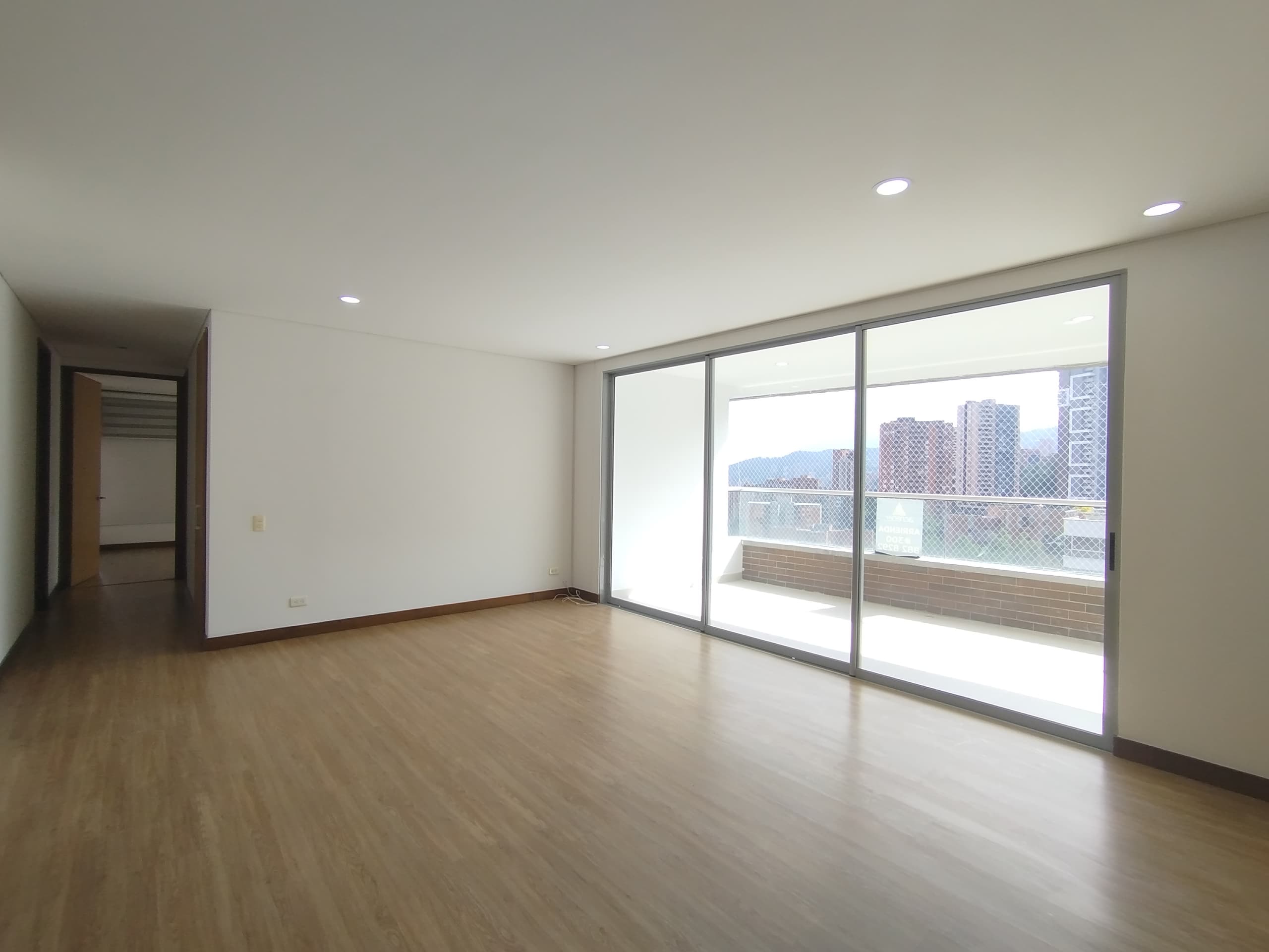 Apartamento en arriendo en Los Balsos, Poblado, Medellín — foto 3 de 20