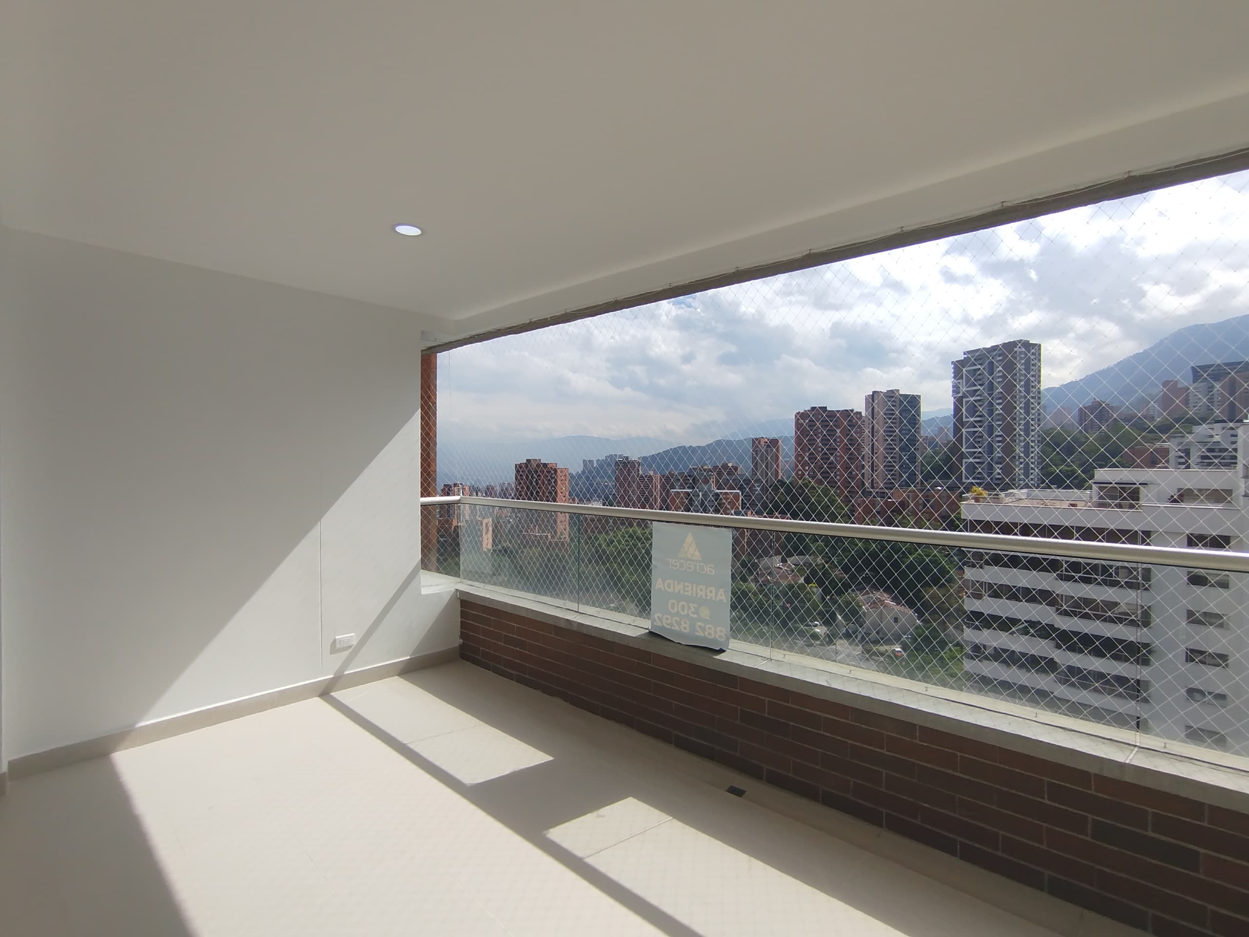 Apartamento en arriendo en Los Balsos, Poblado, Medellín — foto 4 de 20