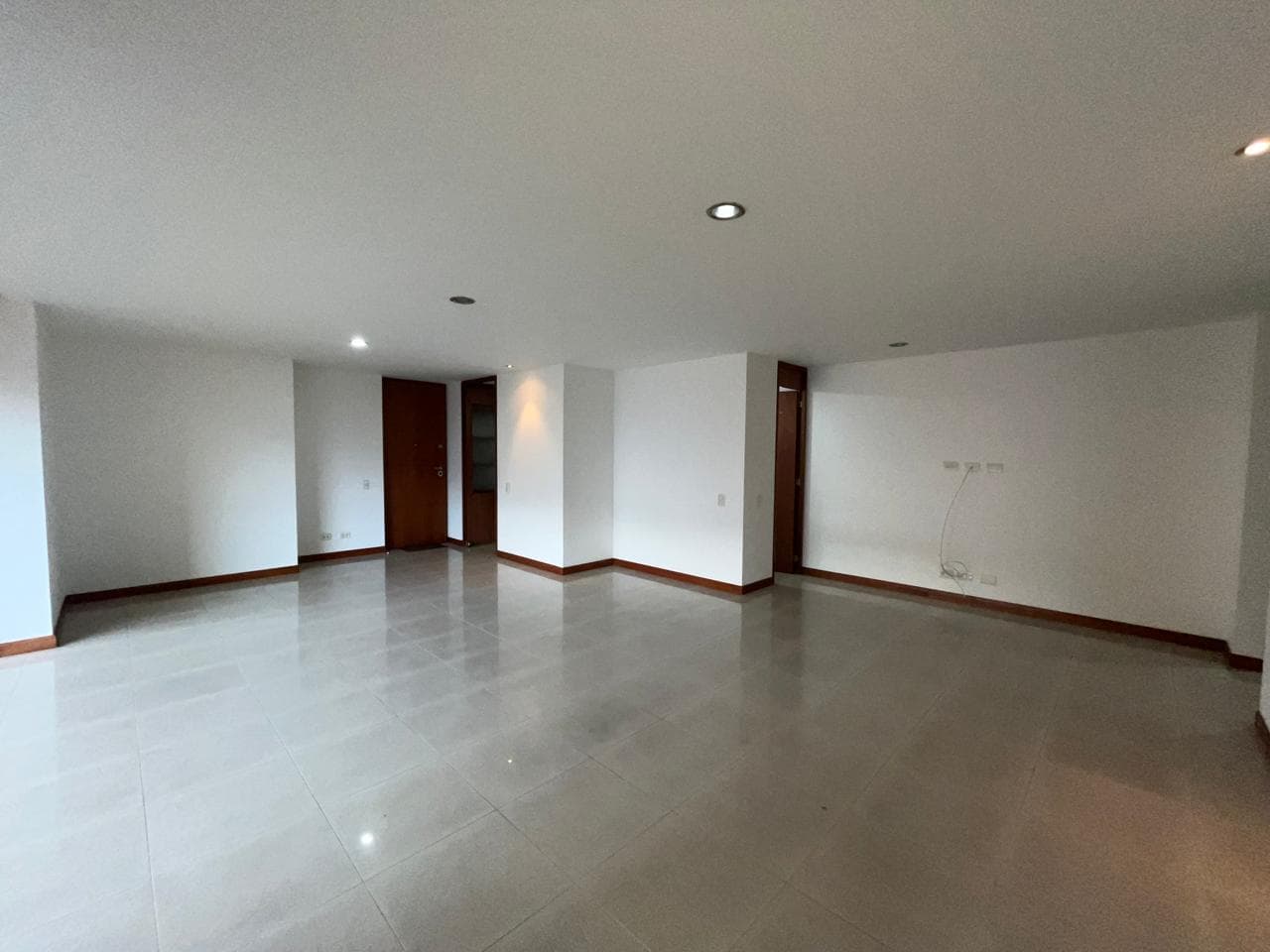 Apartamento en arriendo en El Campestre, Poblado, Medellín — foto 4 de 19