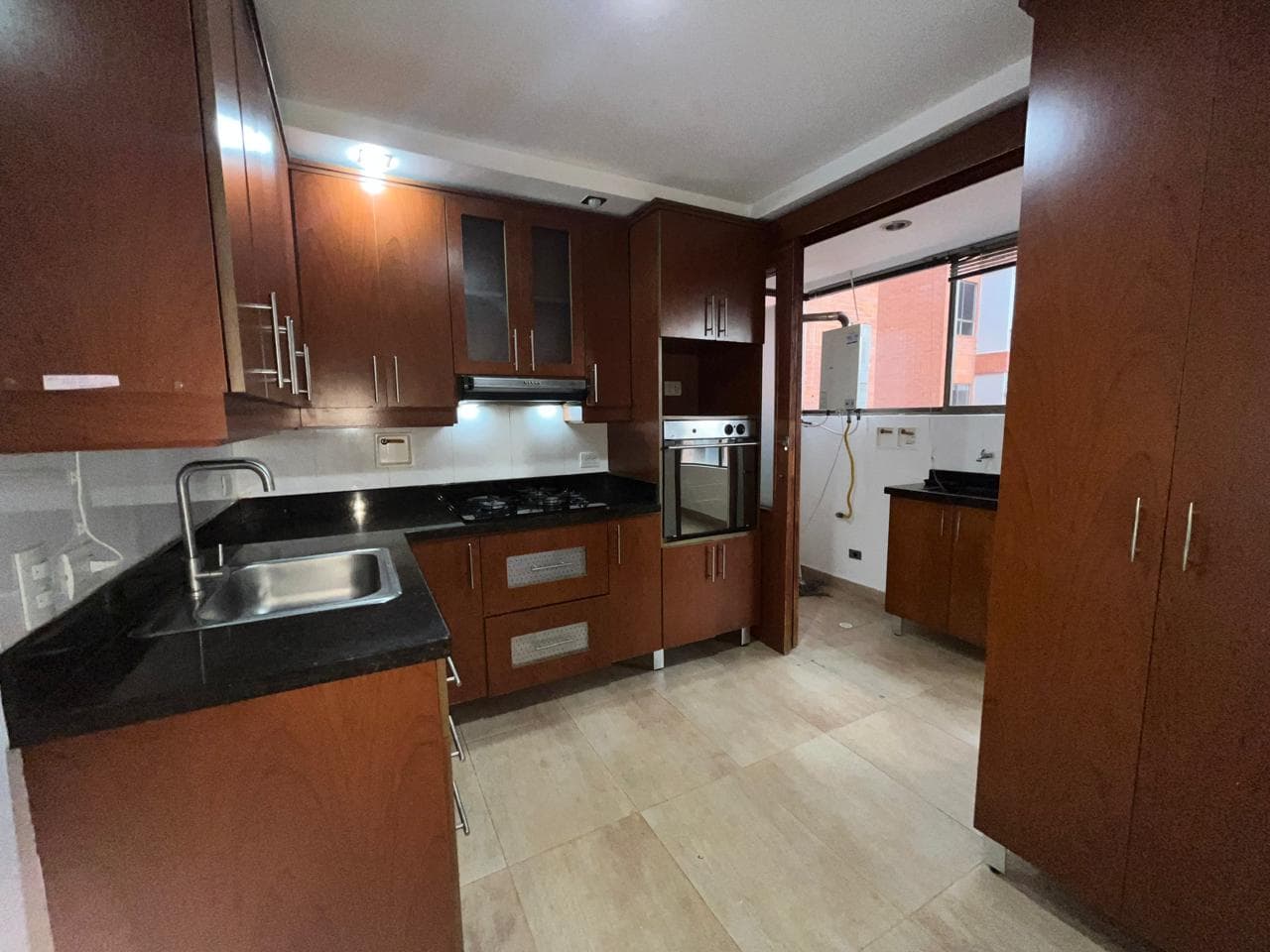 Apartamento en arriendo en El Campestre, Poblado, Medellín — foto 5 de 19