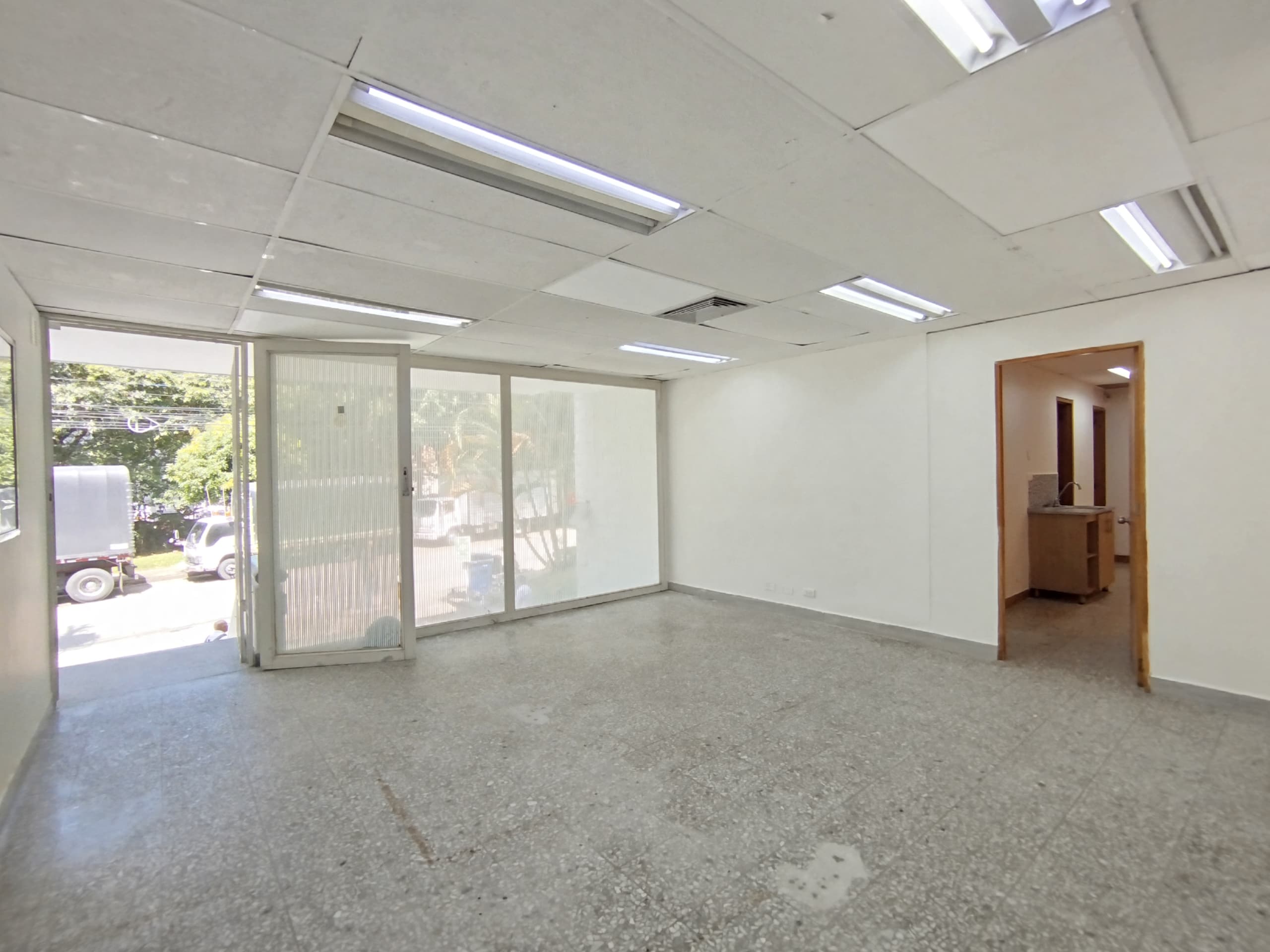 Local en arriendo en Sabaneta — foto 4 de 16