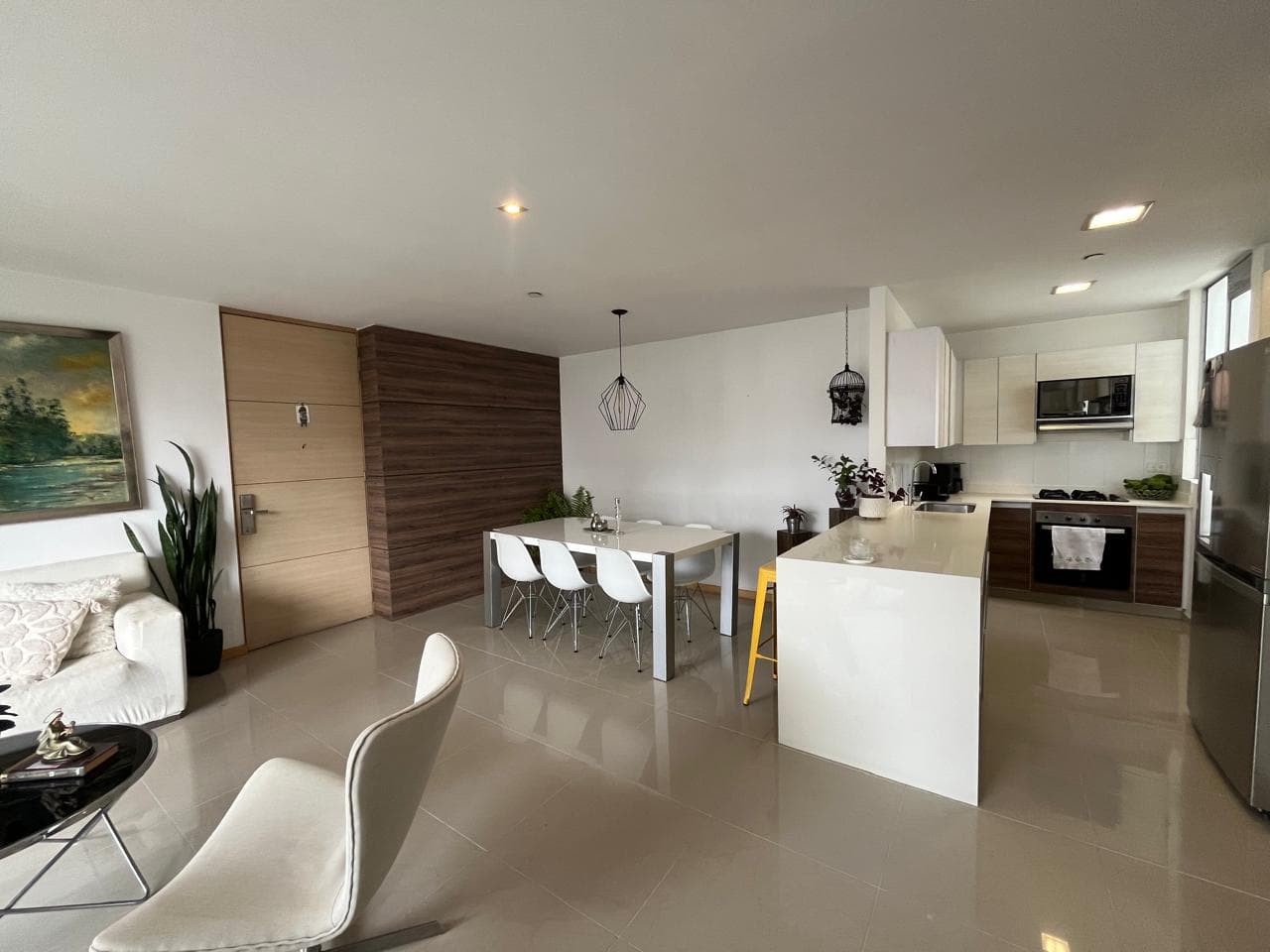 Apartamento en arriendo en Castropol, Poblado, Medellín — foto 4 de 17