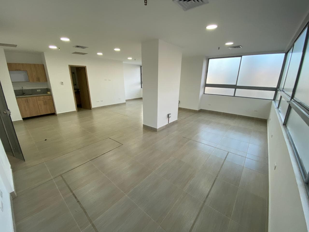 Oficina en arriendo en Sabaneta — foto 2 de 13