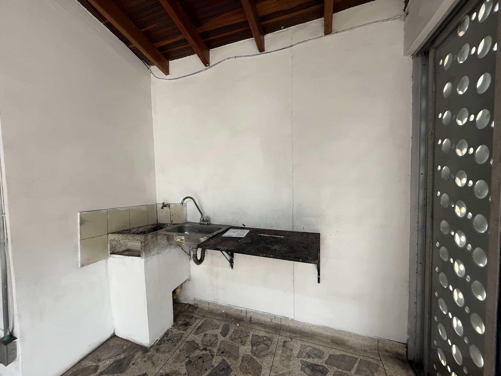 Casa Comercial en arriendo en Barrio Antioquia, Suroccidental, Medellín — foto 3 de 19
