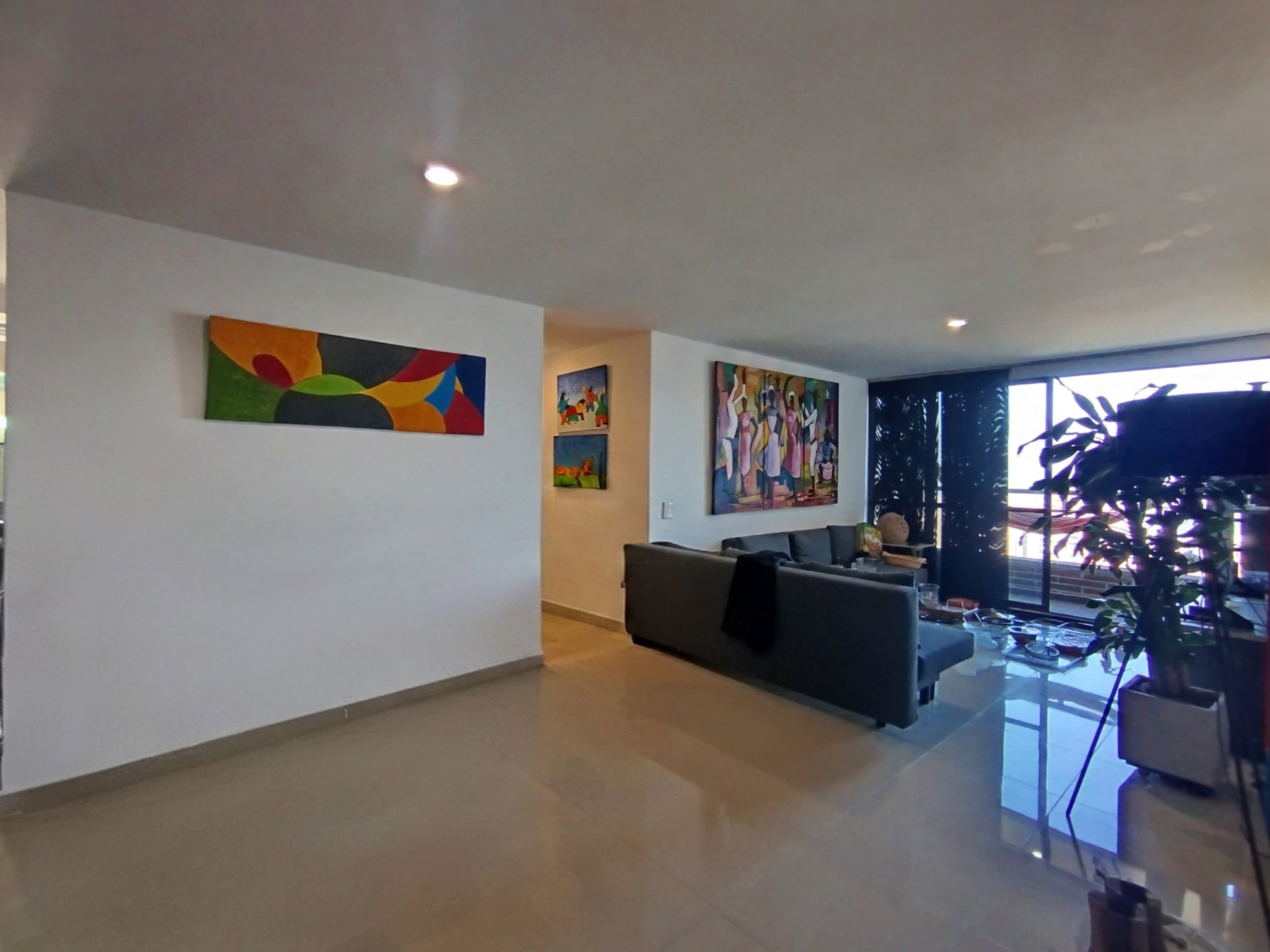 Apartamento en arriendo en Los Gonzalez, Poblado, Medellín — foto 3 de 15