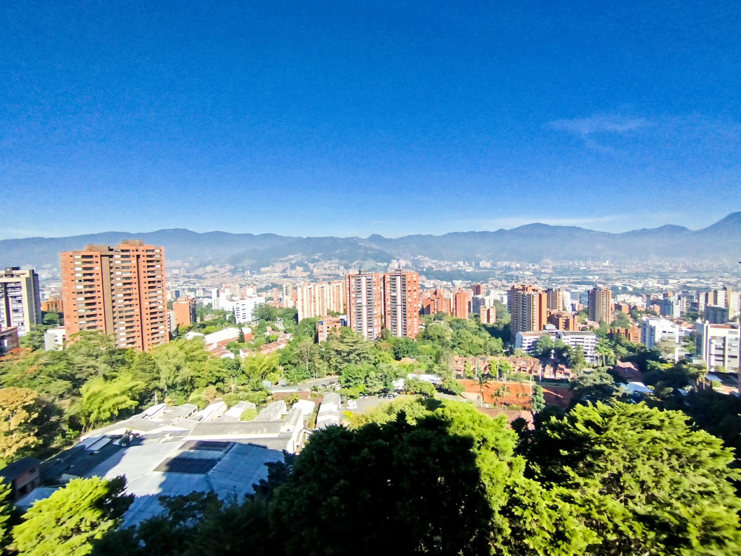 Apartamento en arriendo en Los Gonzalez, Poblado, Medellín — foto 5 de 15