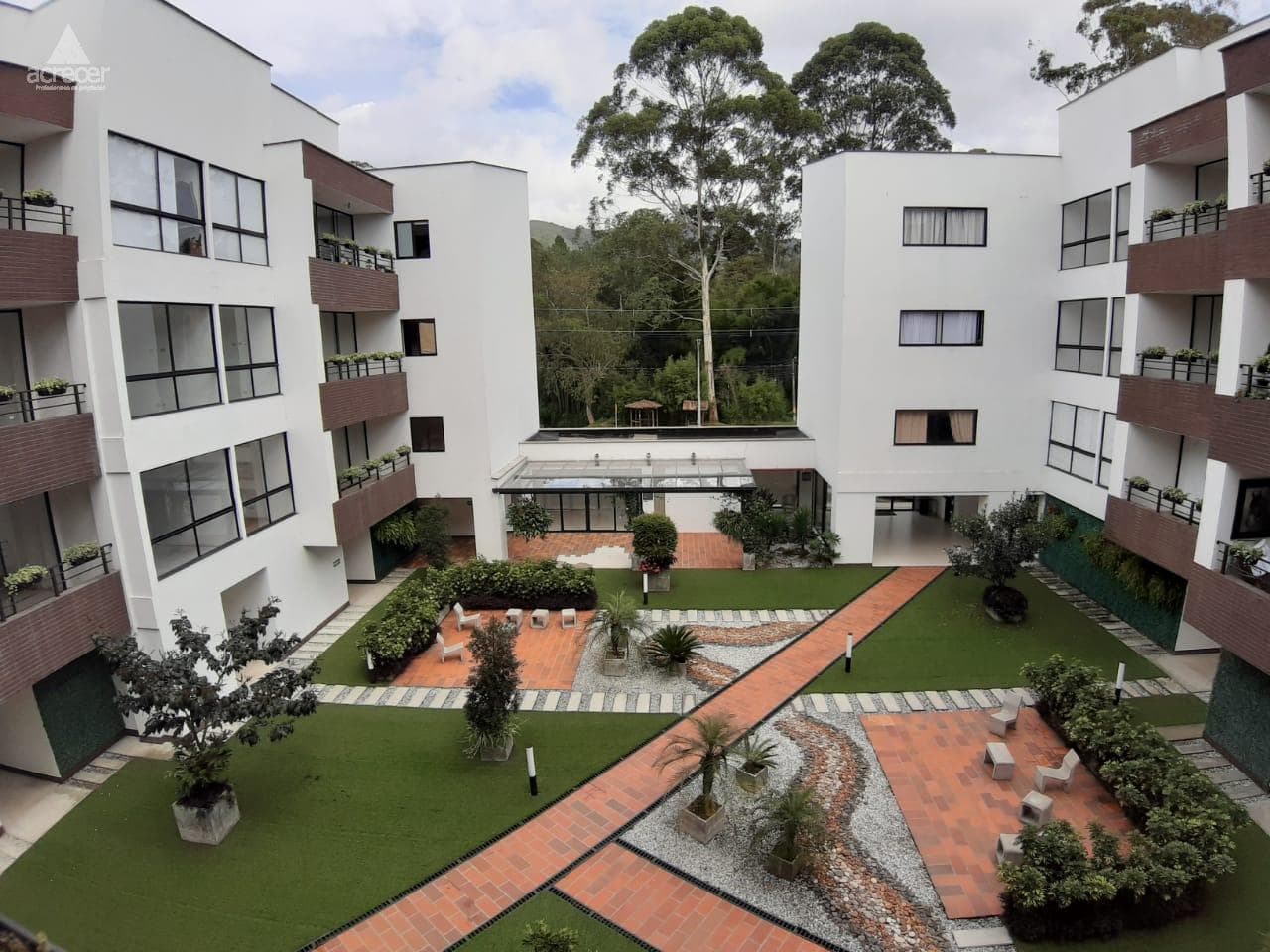 Apartamento en arriendo en Retiro — foto 2 de 20