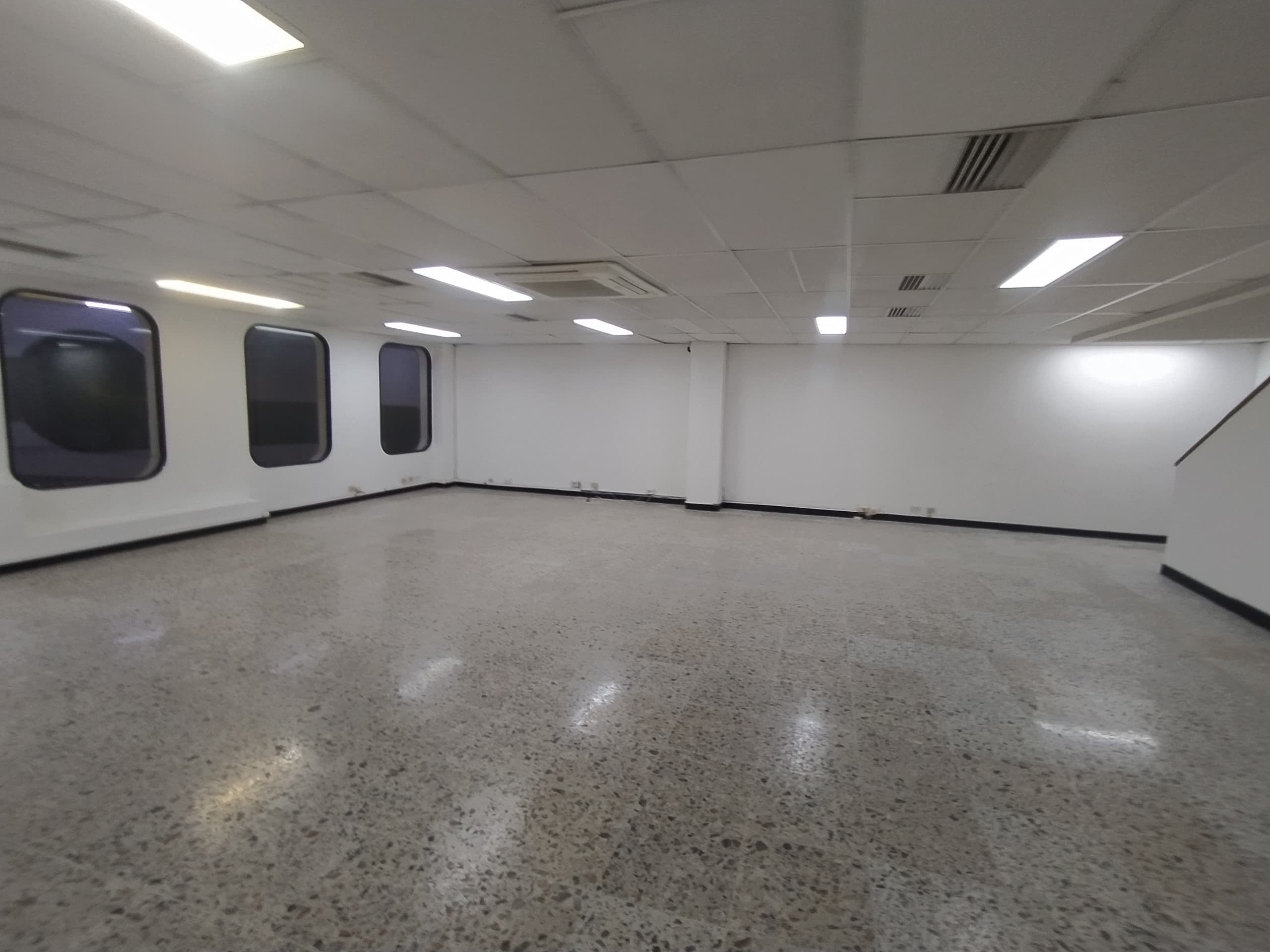 Local en arriendo en La Candelaria, Centro, Medellín — foto 5 de 20