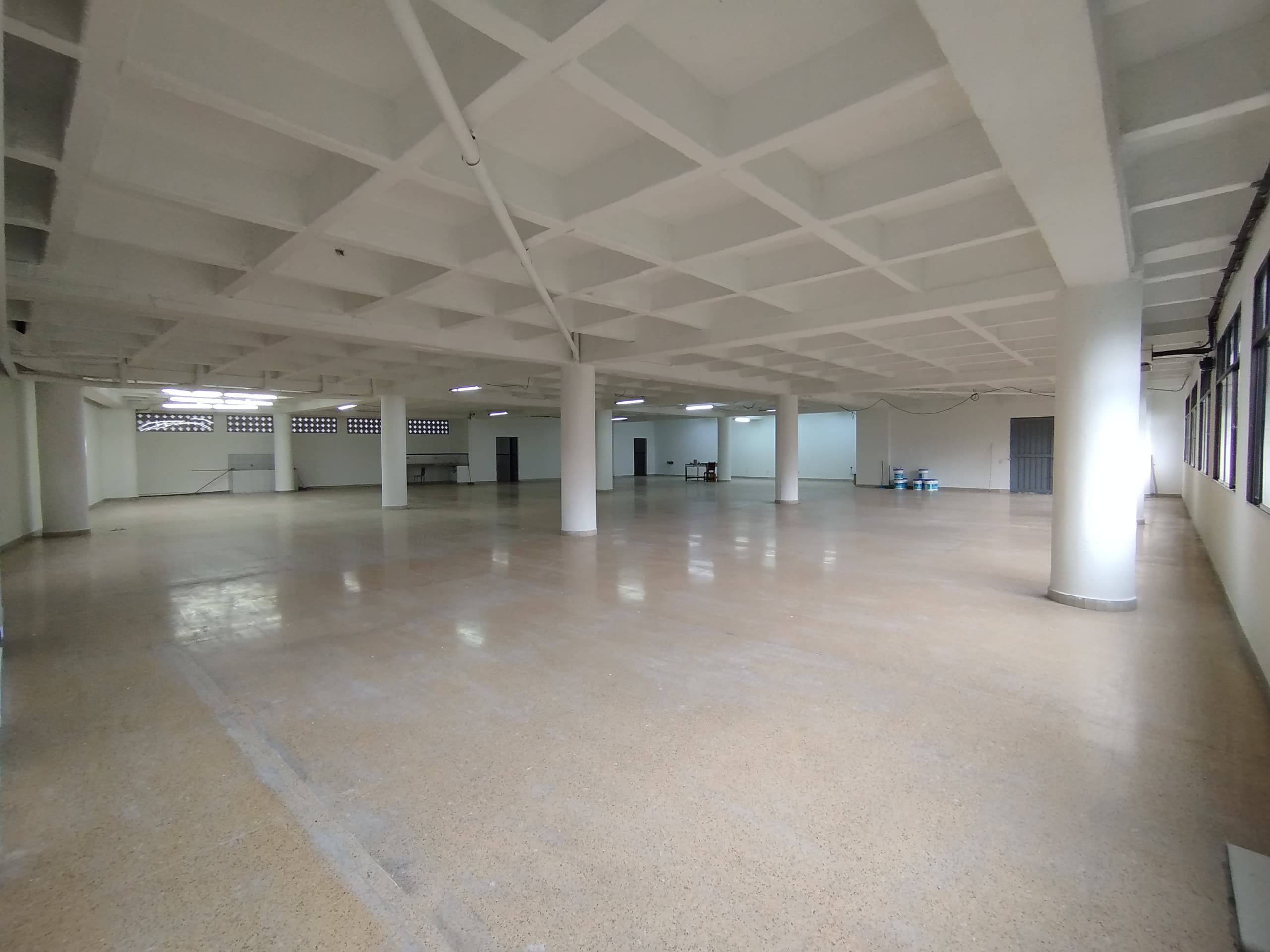Bodega en arriendo en Guayabal, Belen, Medellín — foto 4 de 17