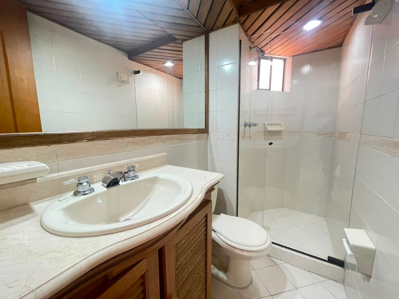 Apartamento en arriendo en La Mota, Belen, Medellín — foto 5 de 13