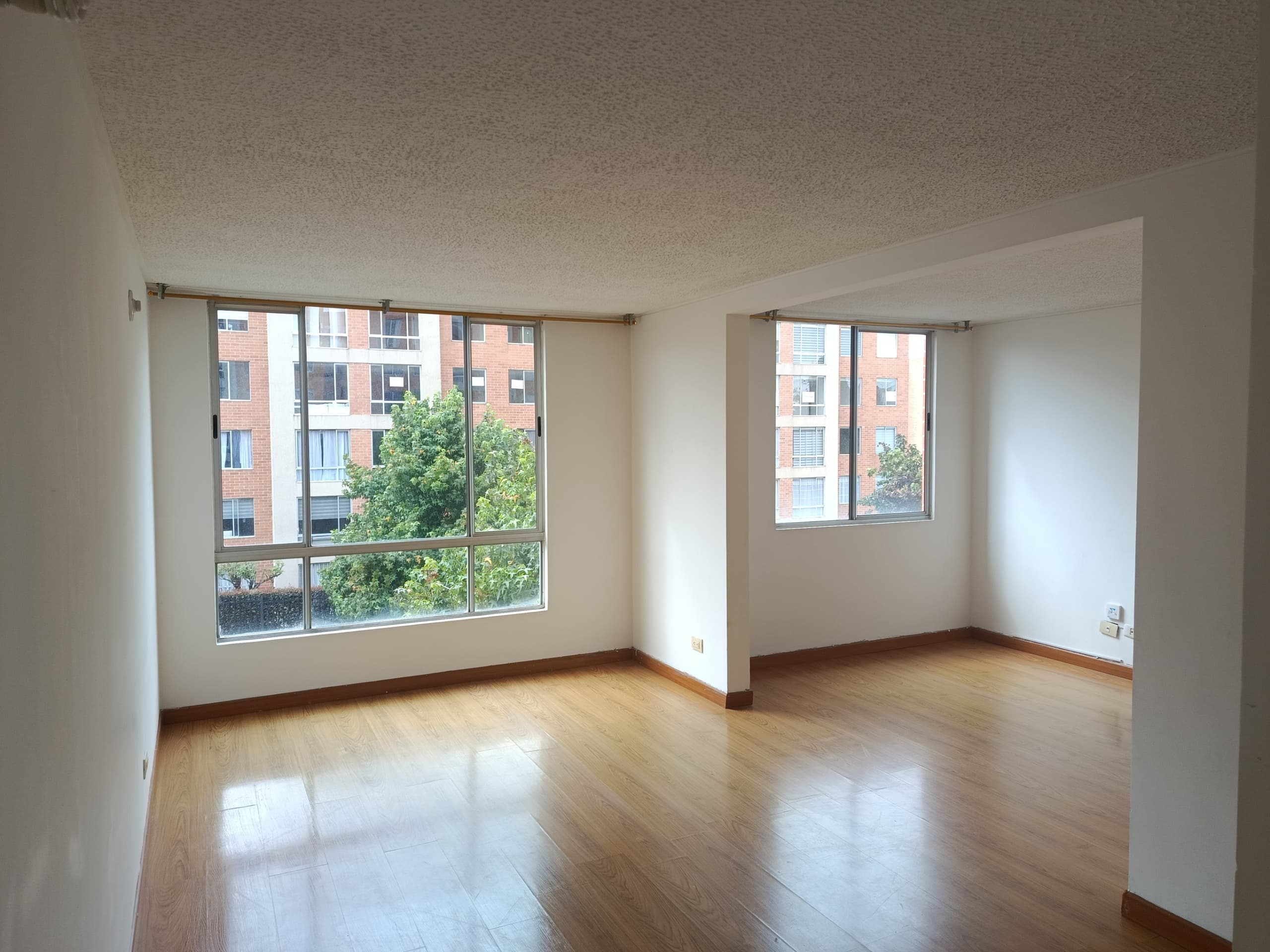 Apartamento en arriendo en Hacienda Casablanca, Madrid — foto 2 de 17