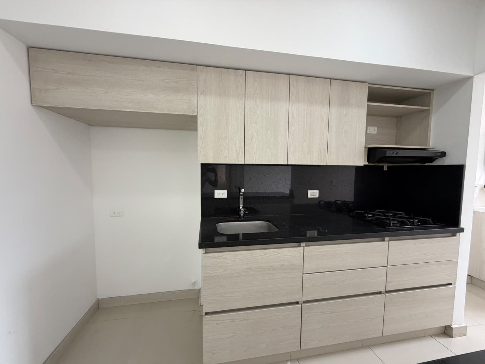 Apartamento en arriendo en Santa Ana, Bello — foto 1 de 14