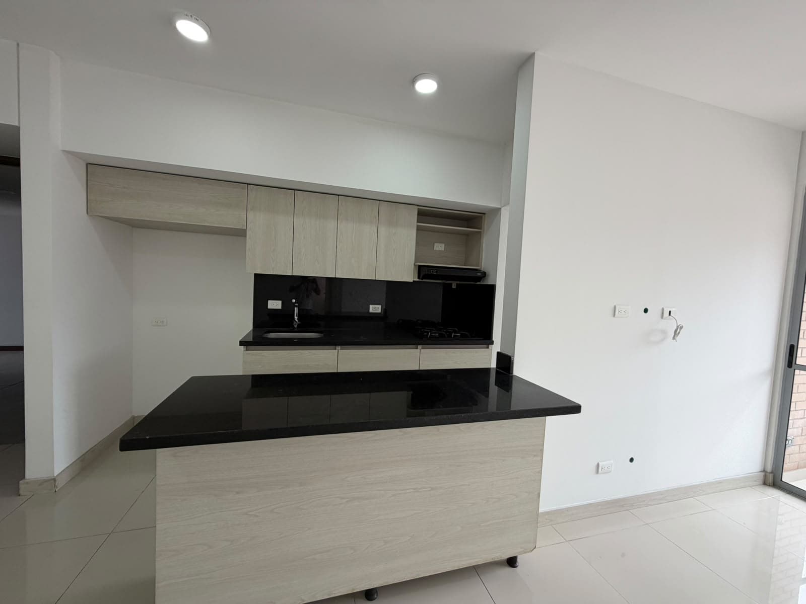Apartamento en arriendo en Santa Ana, Bello — foto 2 de 14