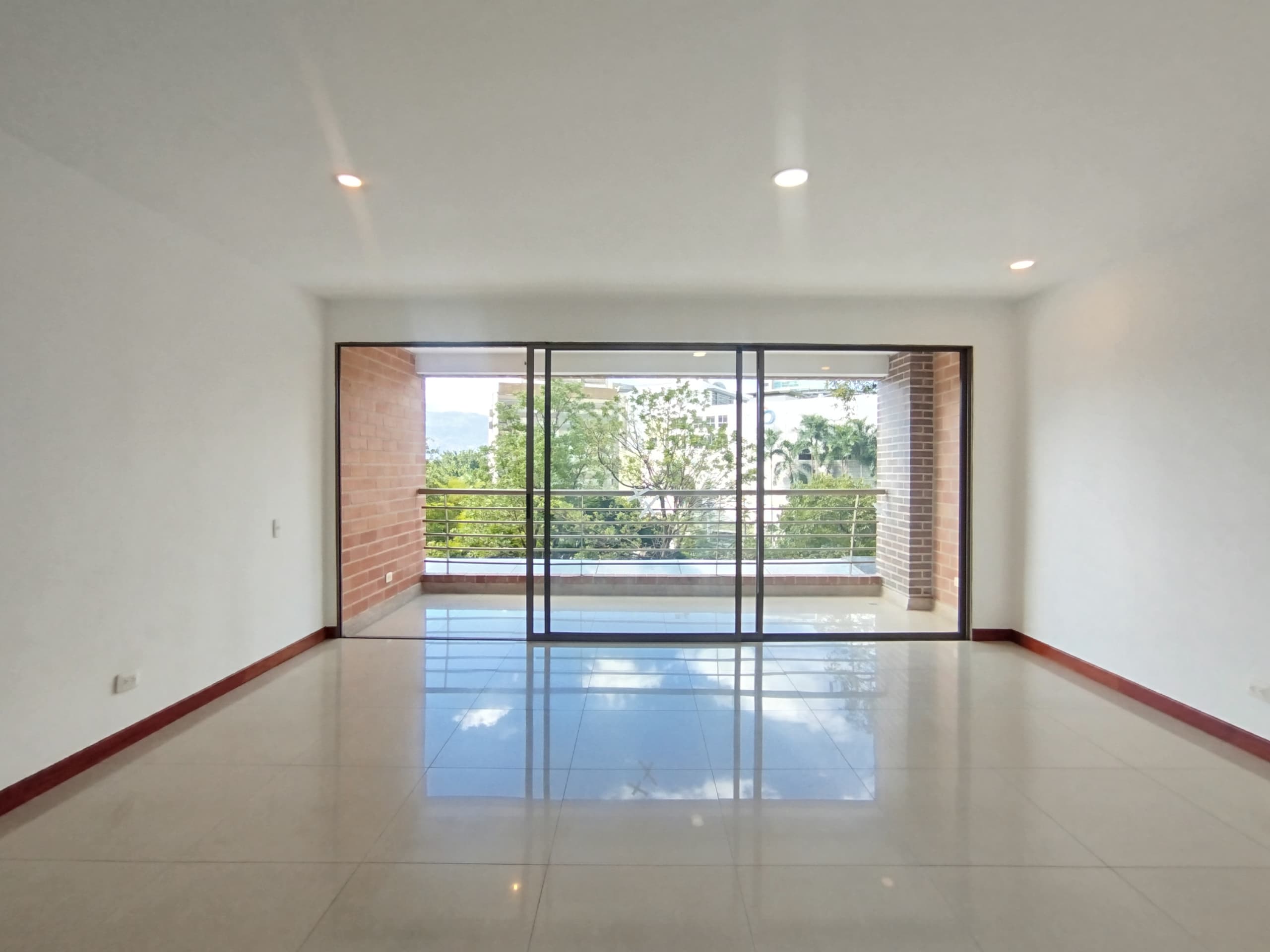 Apartamento en arriendo en Oviedo, Poblado, Medellín — foto 1 de 20