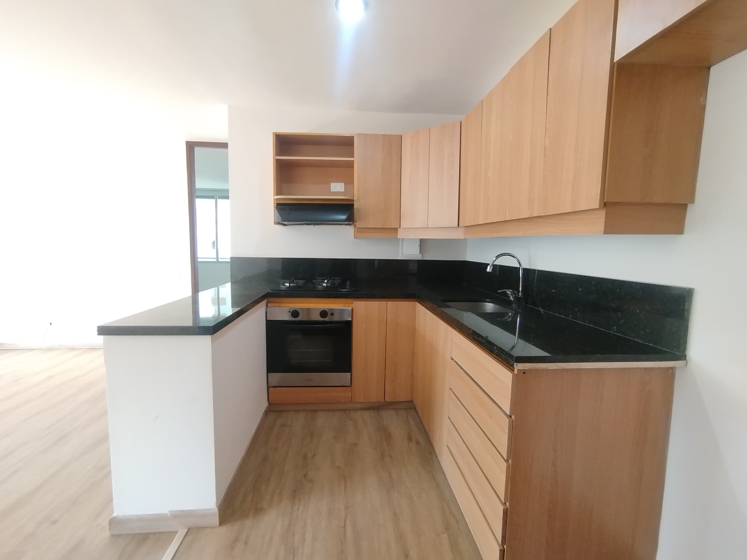 Apartamento en arriendo en Santa María de los Ángeles, Poblado, Medellín — foto 5 de 18