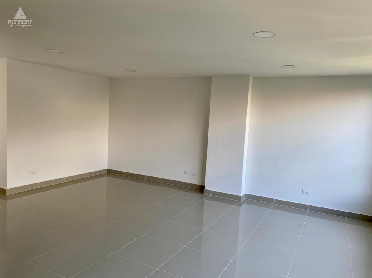 Apartamento en arriendo en La Castellana, Laureles, Medellín — foto 4 de 17