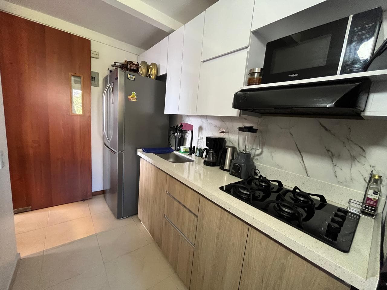 Apartamento en arriendo en Altos Del, Poblado, Medellín — foto 4 de 15
