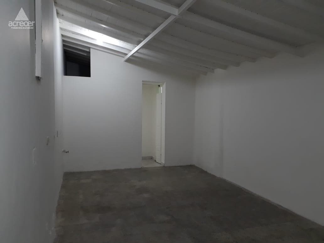 Local en arriendo en Los Conquistadores, Laureles, Medellín — foto 3 de 11