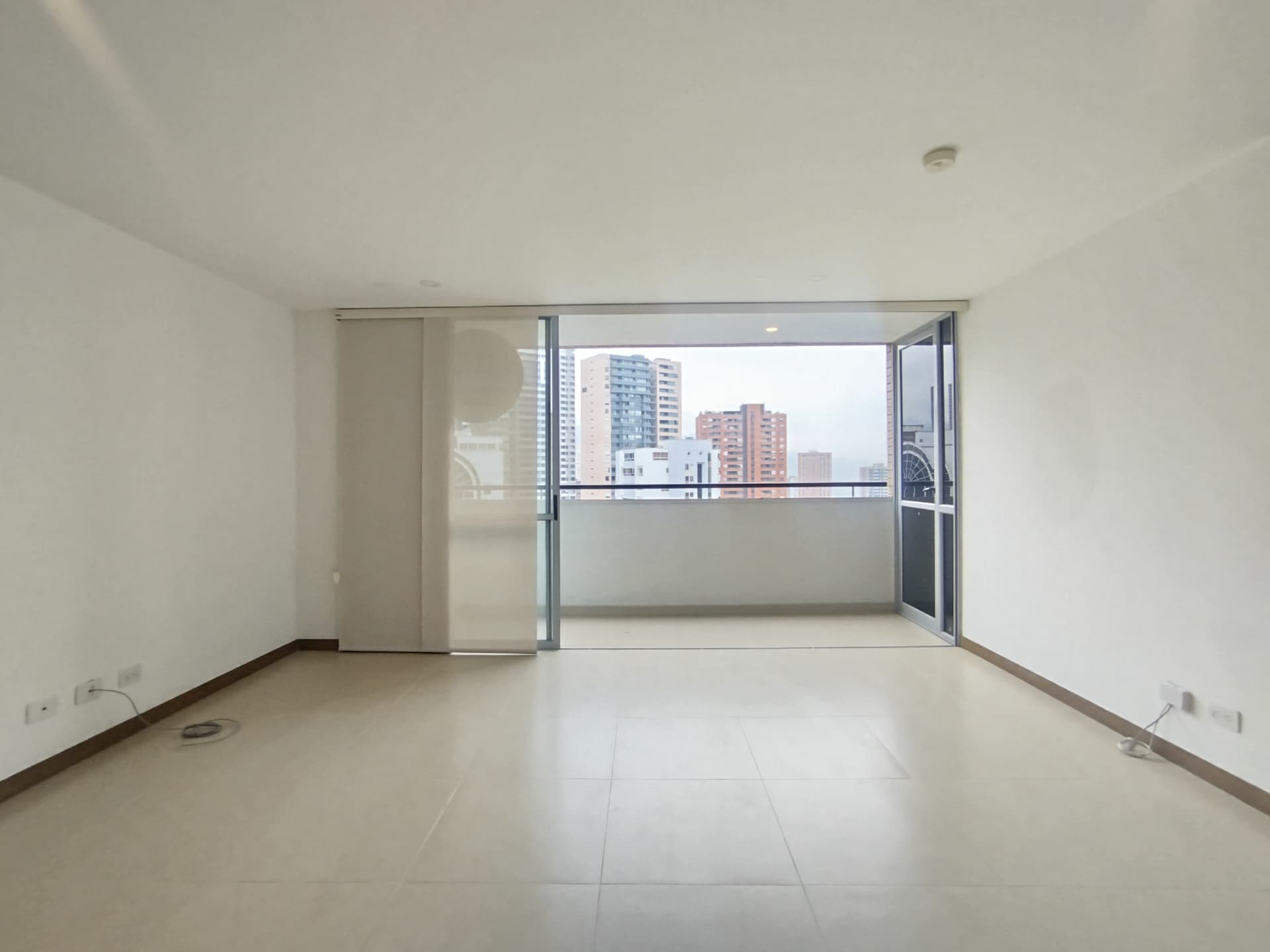 Apartamento en arriendo en Los Gonzalez, Poblado, Medellín — foto 1 de 20