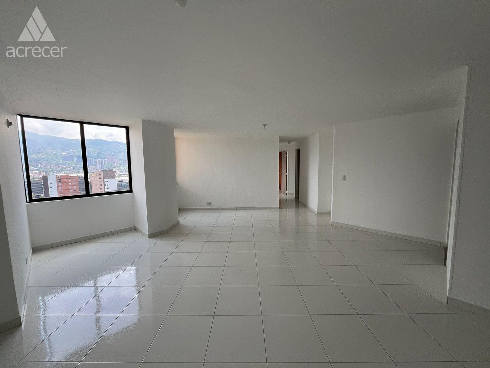 Apartamento en arriendo en El Portal, Envigado — foto 1 de 20