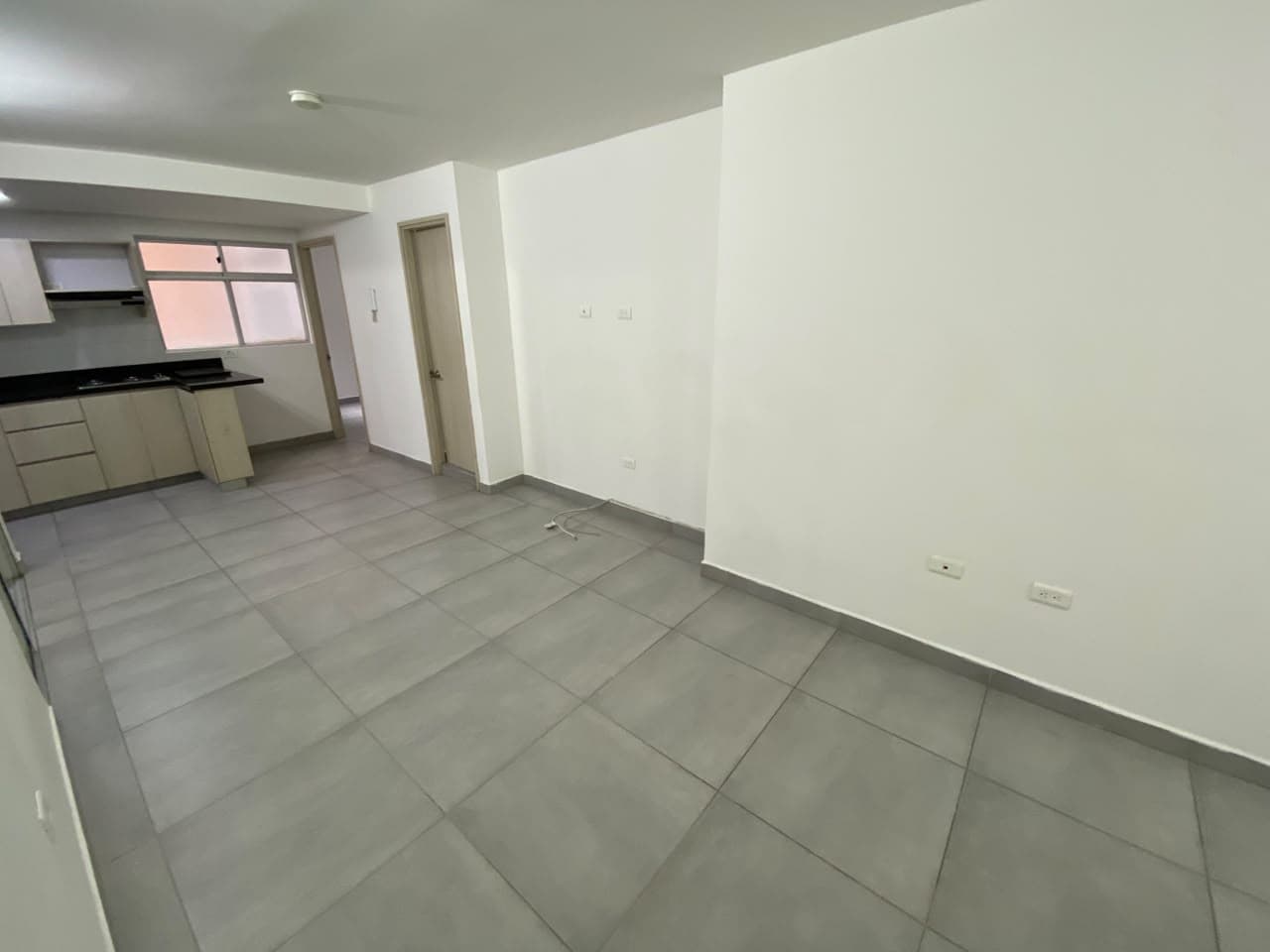 Oficina en arriendo en Suramericana, Laureles, Medellín — foto 3 de 13