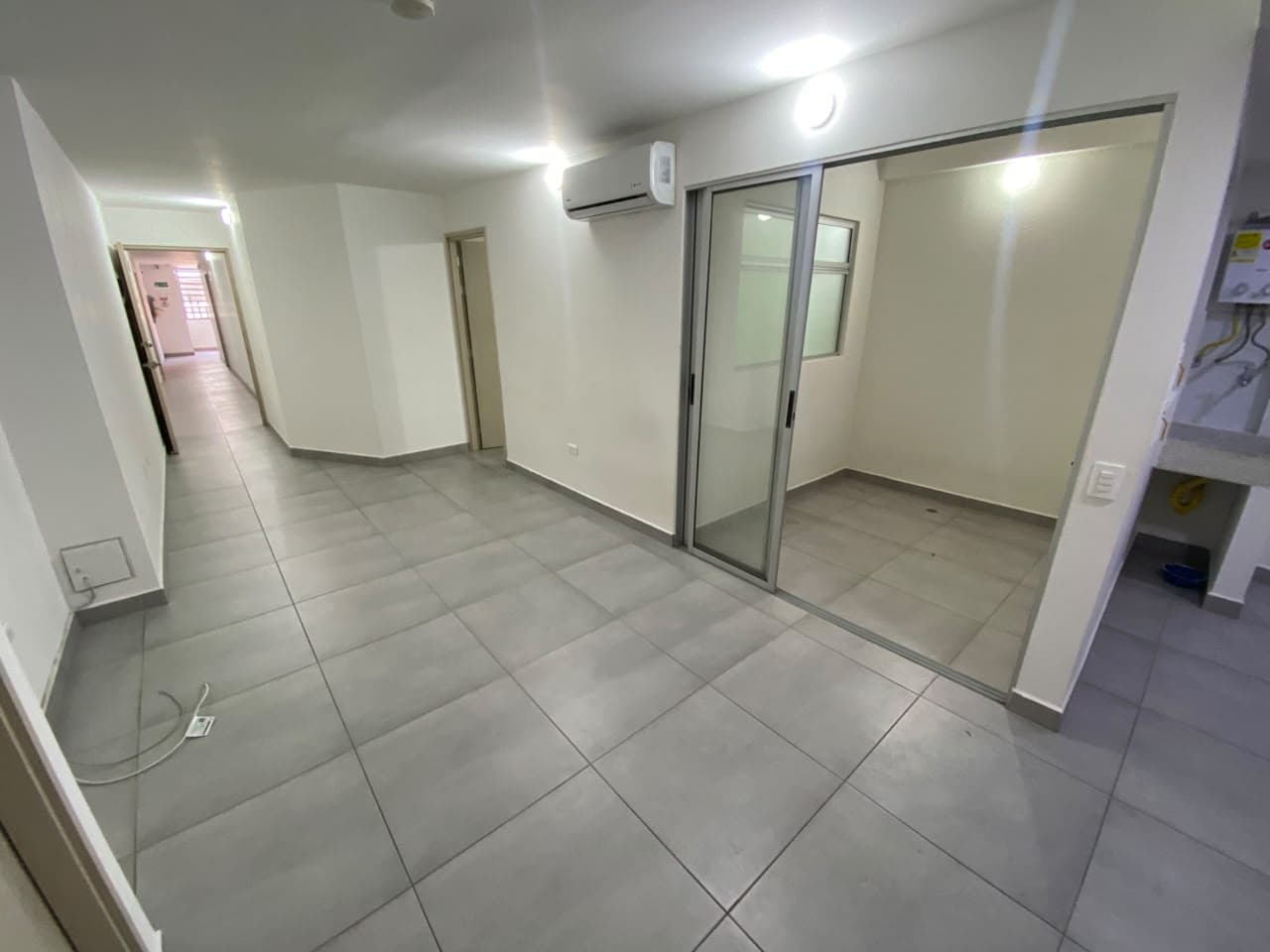 Oficina en arriendo en Suramericana, Laureles, Medellín — foto 5 de 13