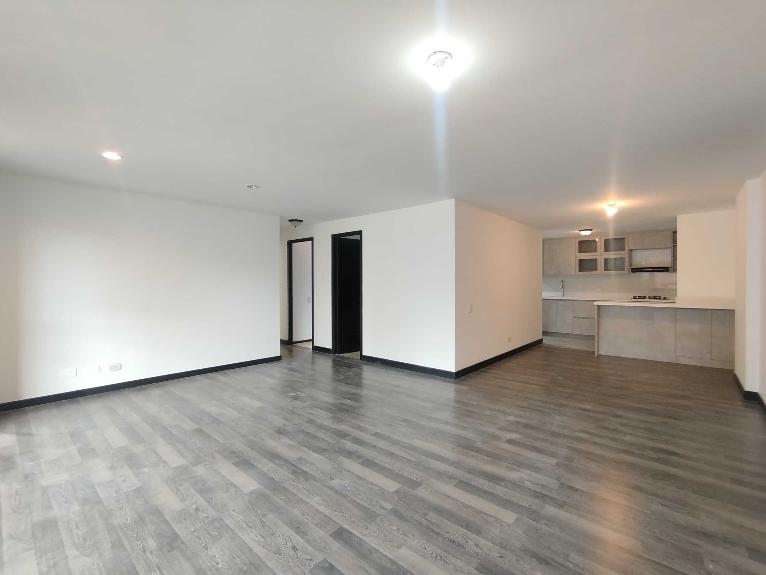 Apartamento en arriendo en Las Santas, Poblado, Medellín — foto 4 de 20